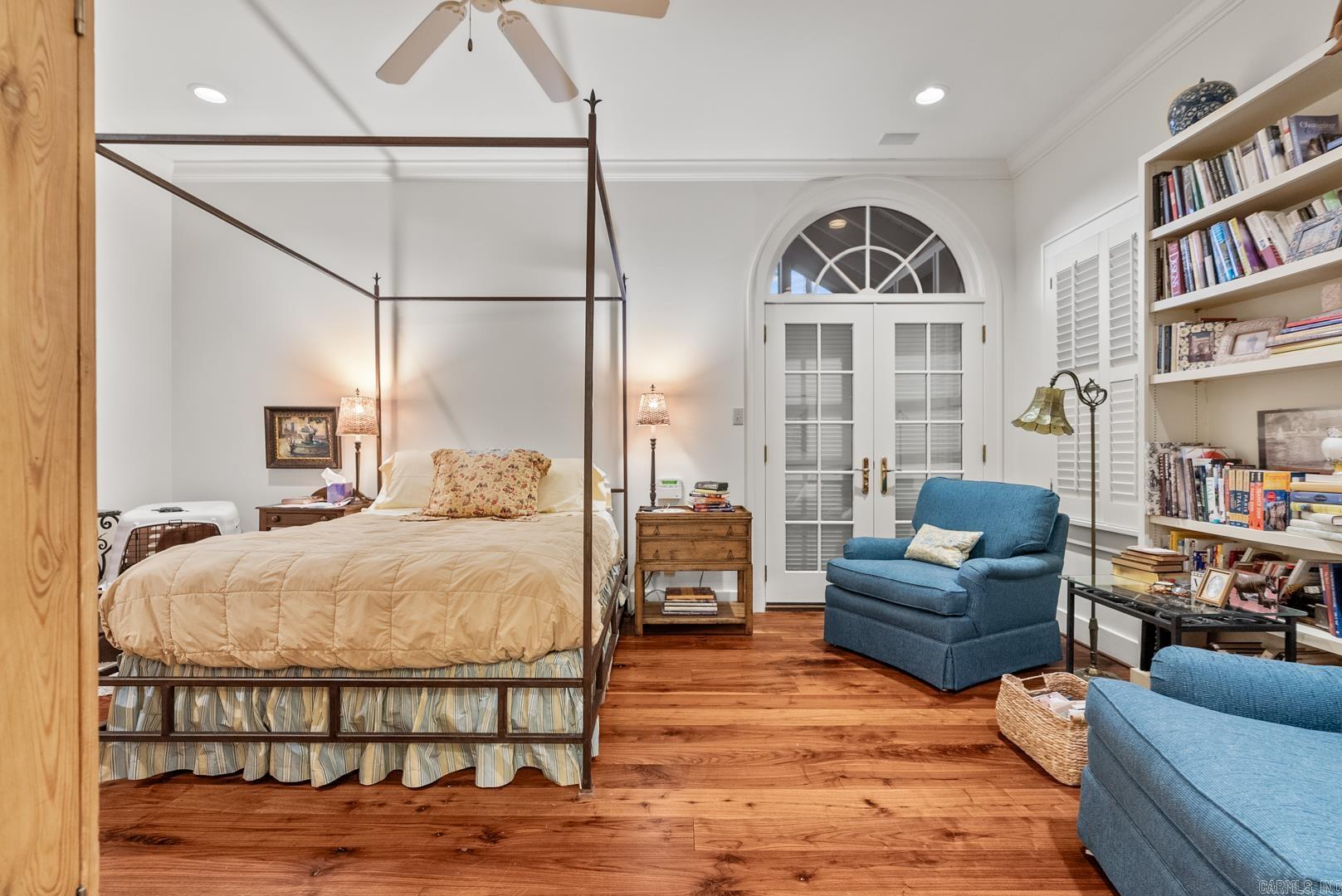 NEWTONS - Residential