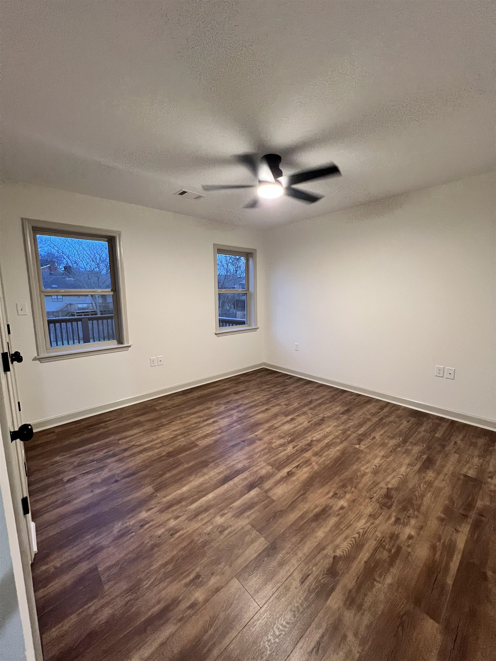 RIVER OAKS - Residential