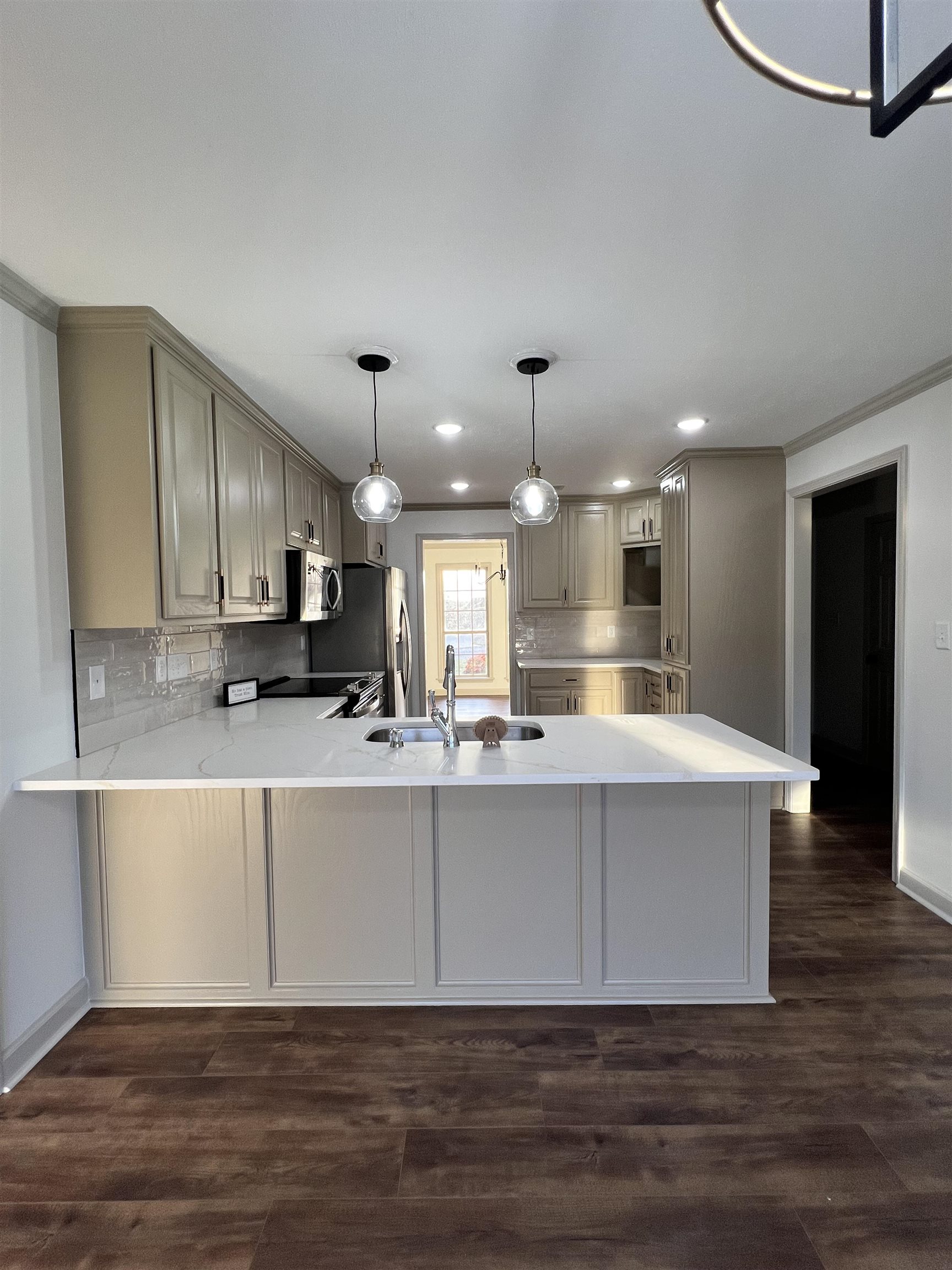 RIVER OAKS - Residential