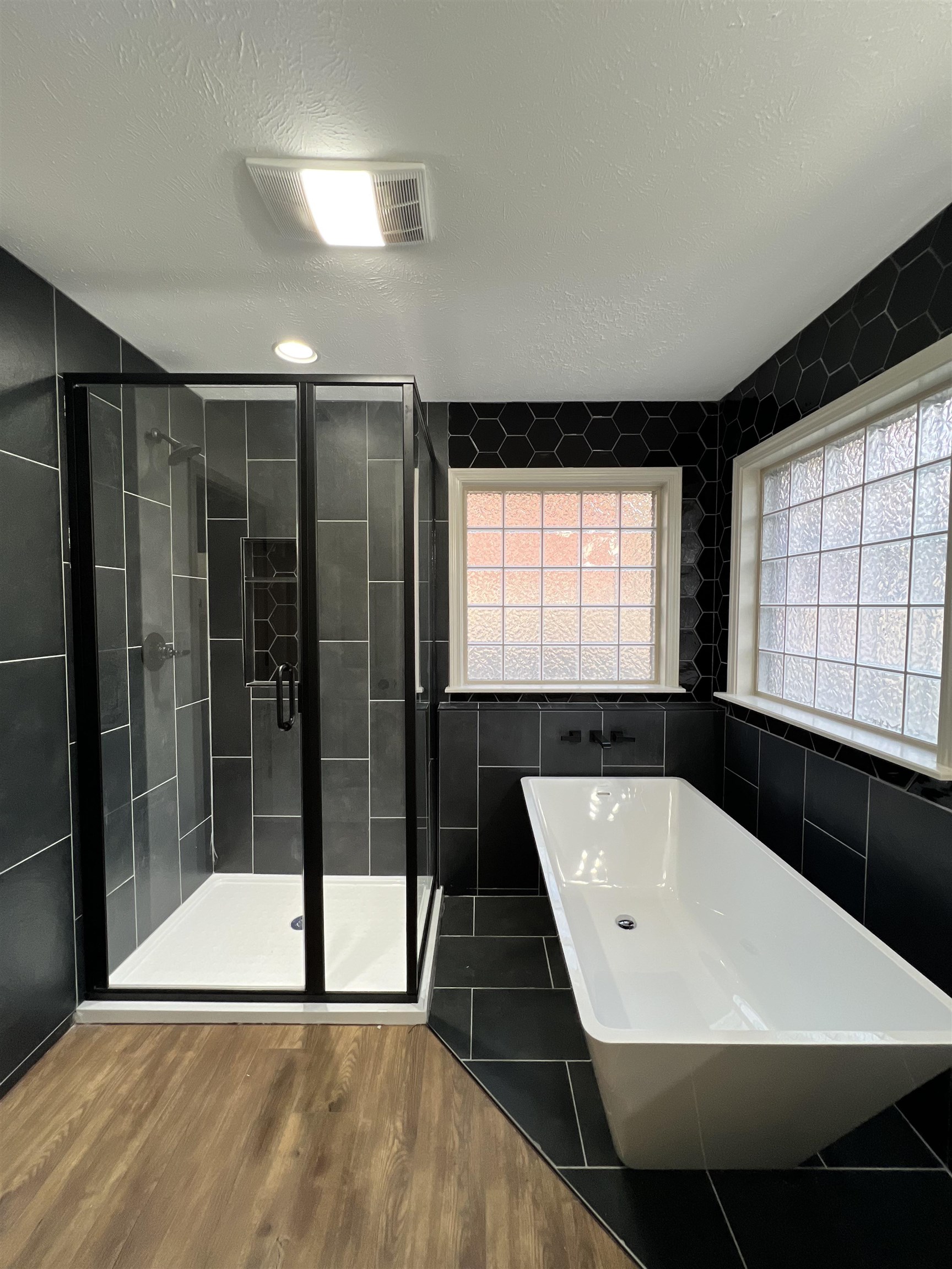 RIVER OAKS - Residential