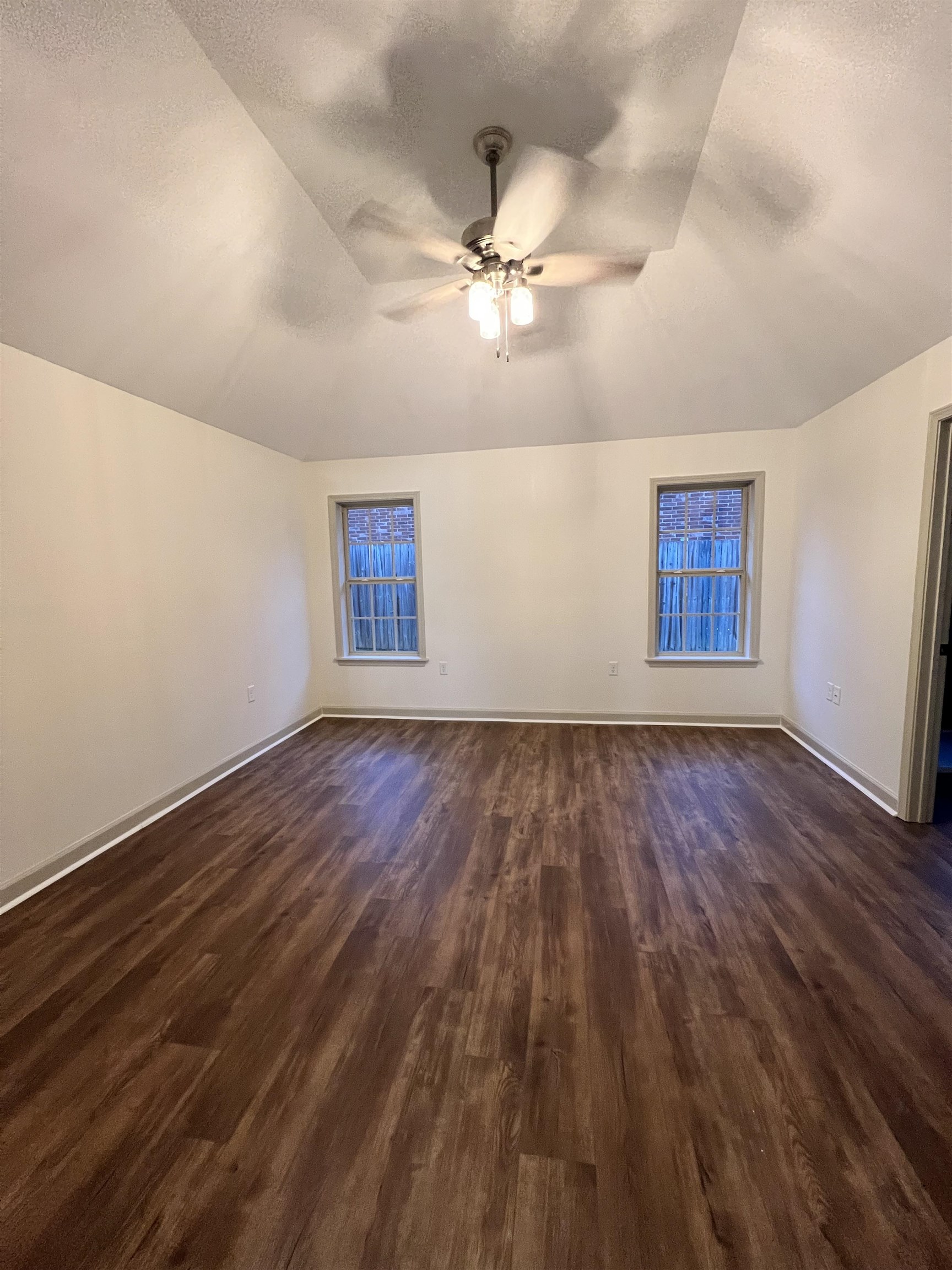 RIVER OAKS - Residential