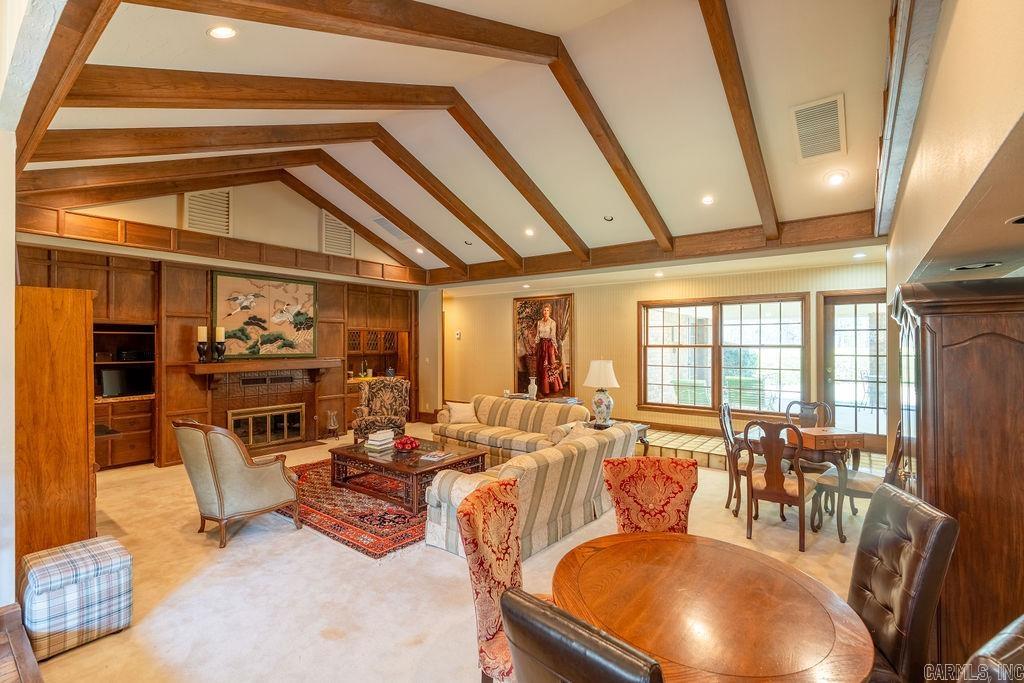 HUNTINGTON PLACE - Residential