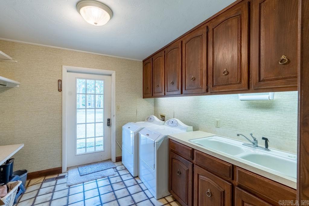 HUNTINGTON PLACE - Residential