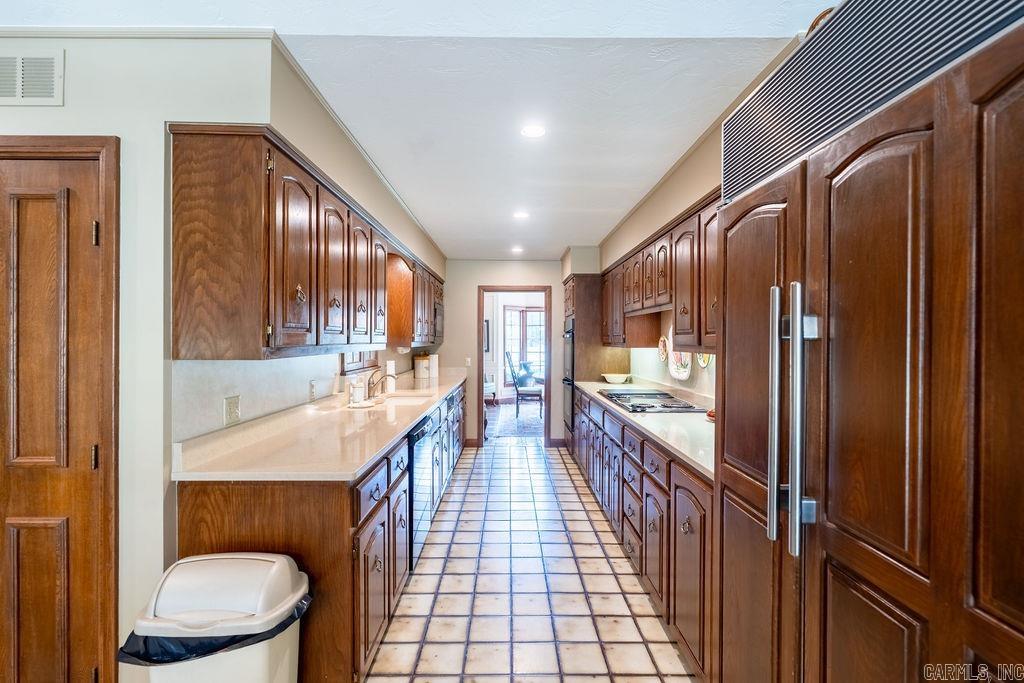 HUNTINGTON PLACE - Residential