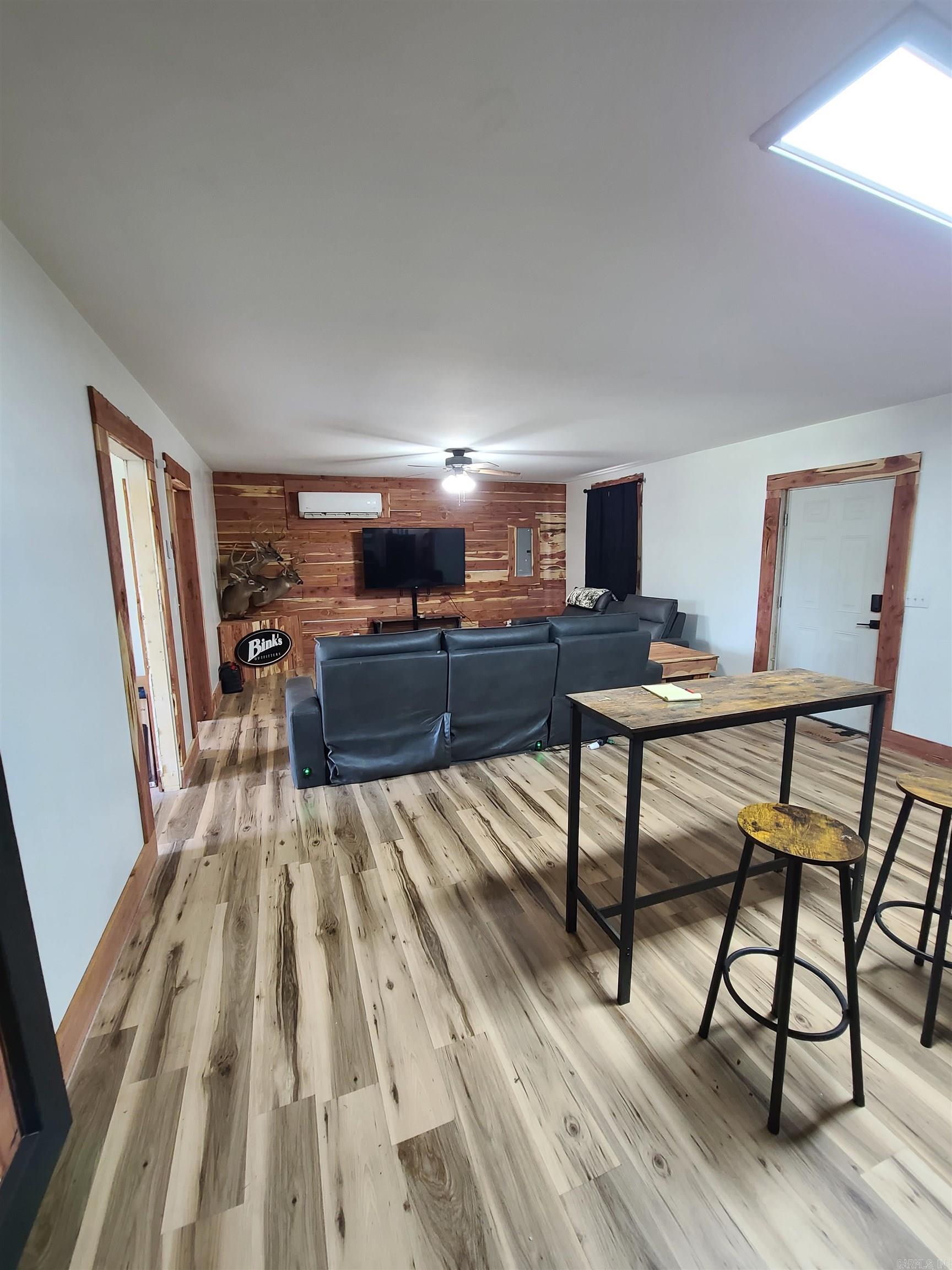 REYNOLDS & LAW SUBDIVISION - Residential