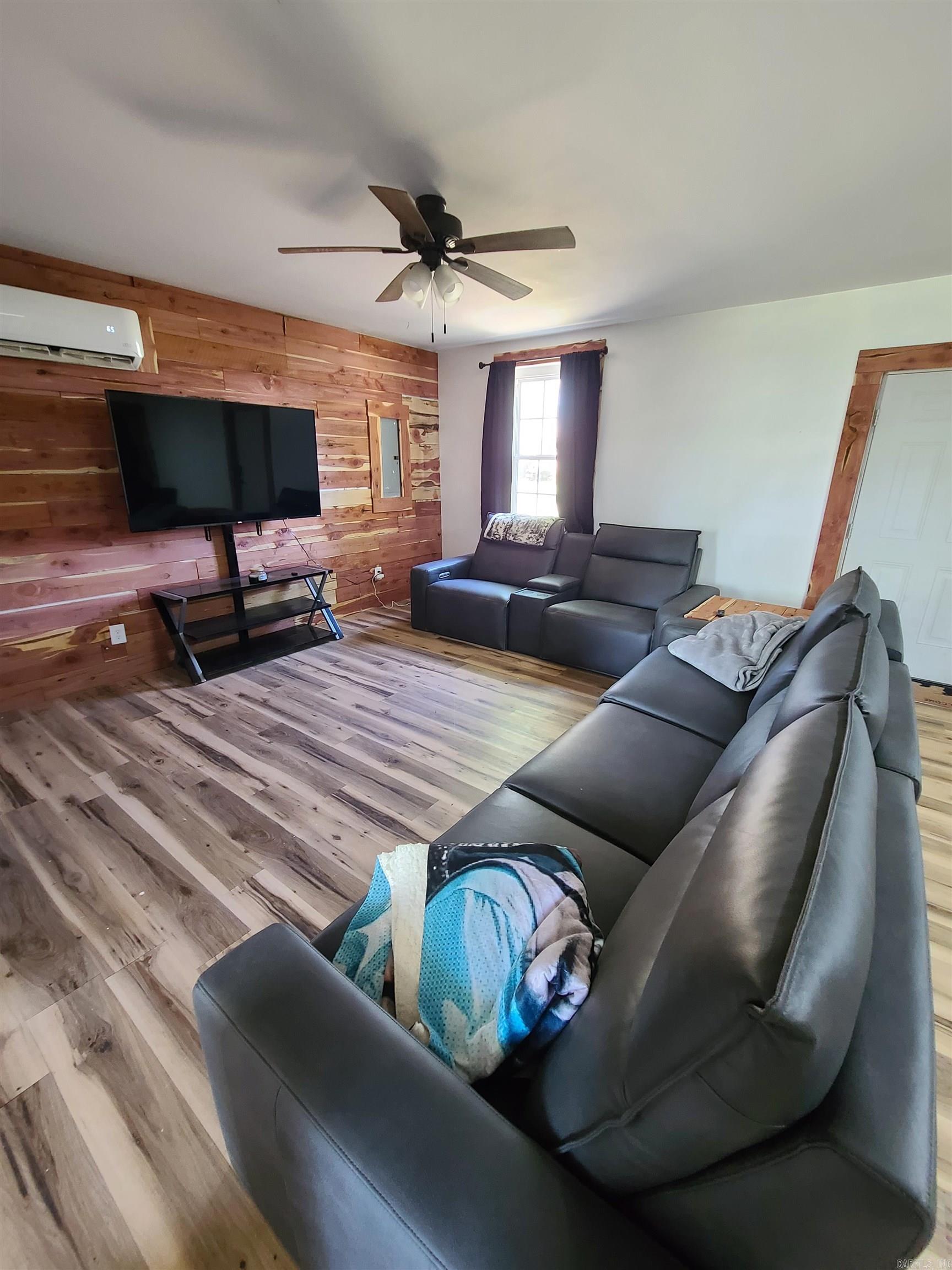 REYNOLDS & LAW SUBDIVISION - Residential