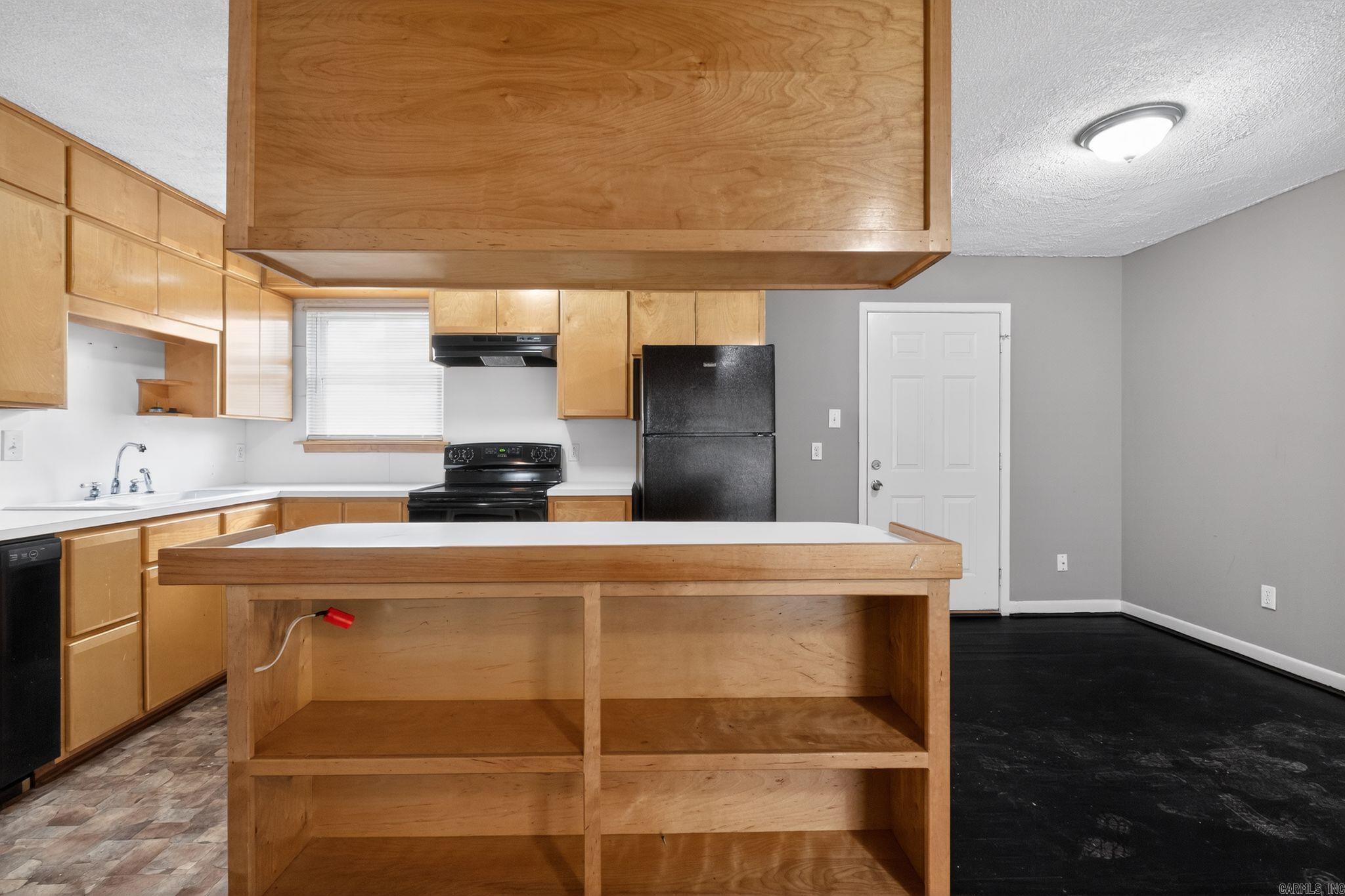 MEADOW PARK - Residential