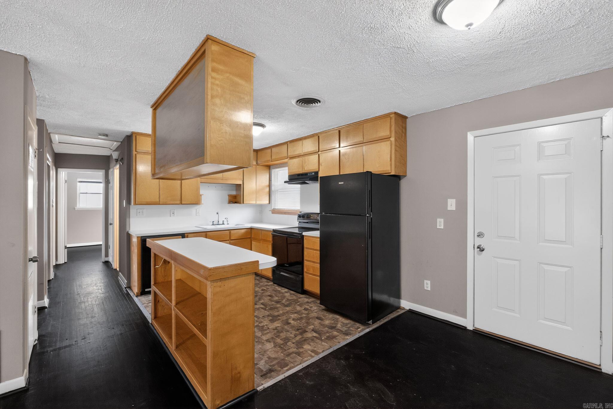 MEADOW PARK - Residential