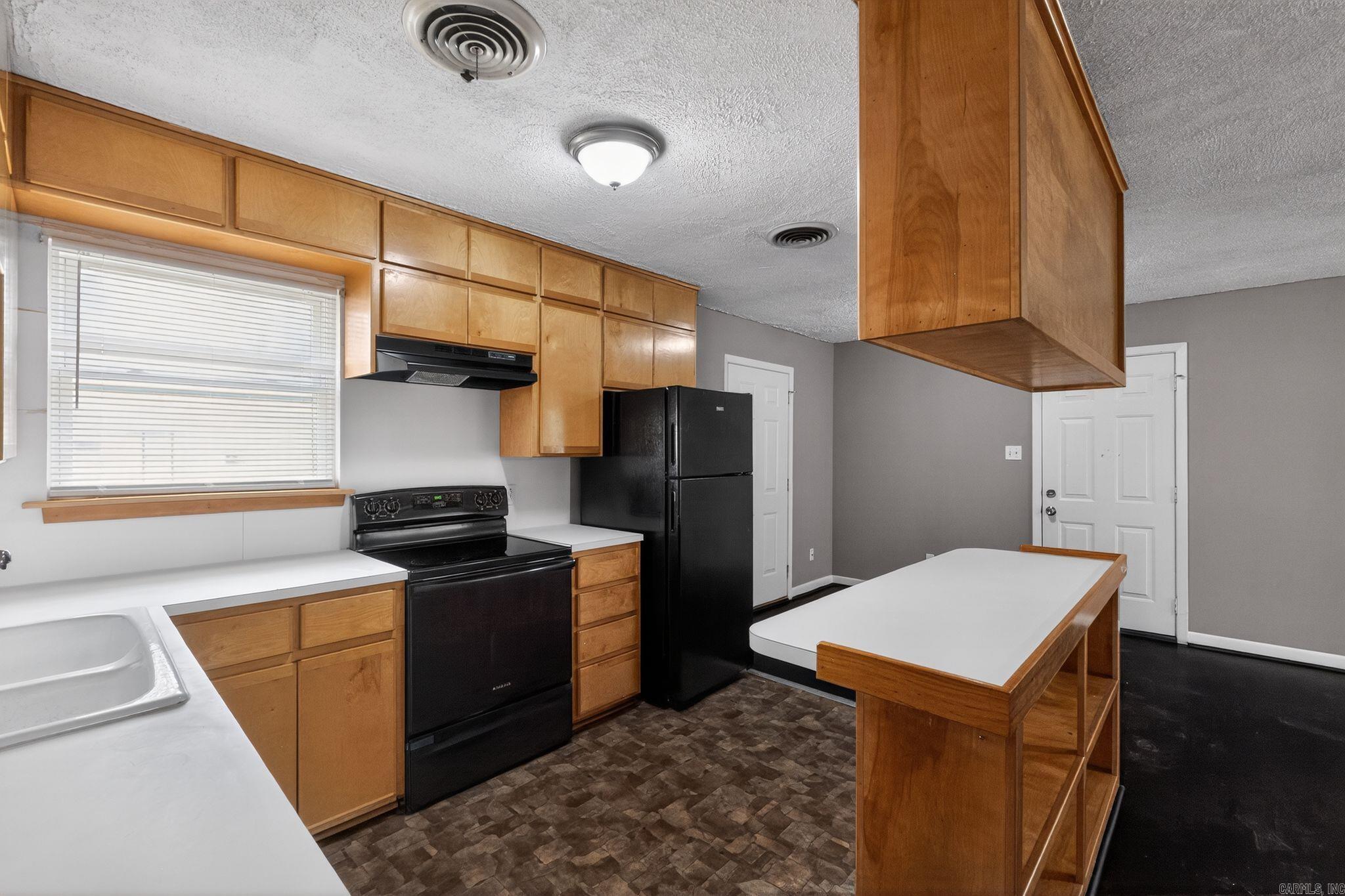 MEADOW PARK - Residential