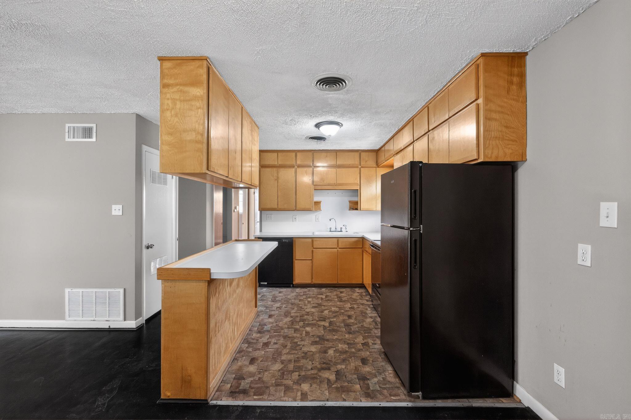 MEADOW PARK - Residential