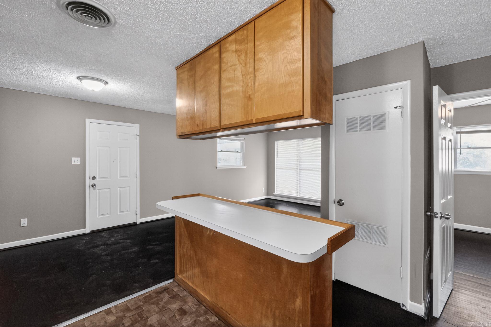 MEADOW PARK - Residential