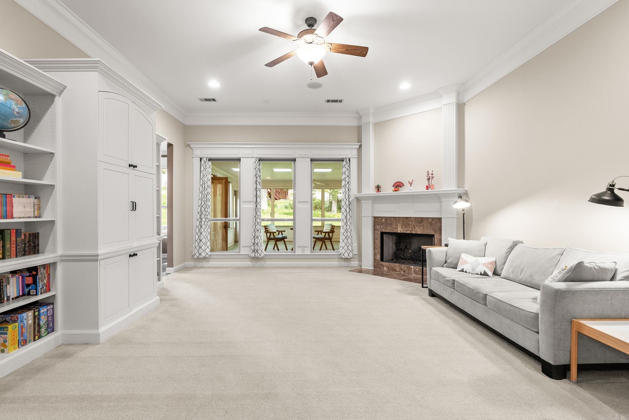 ST CHARLES ADDN - Residential