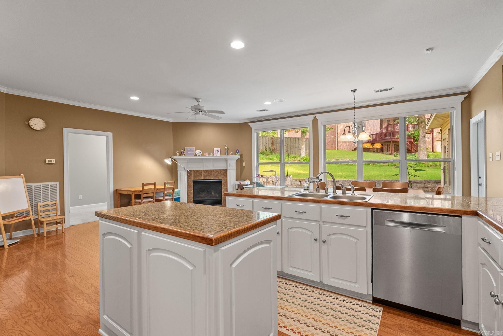 ST CHARLES ADDN - Residential