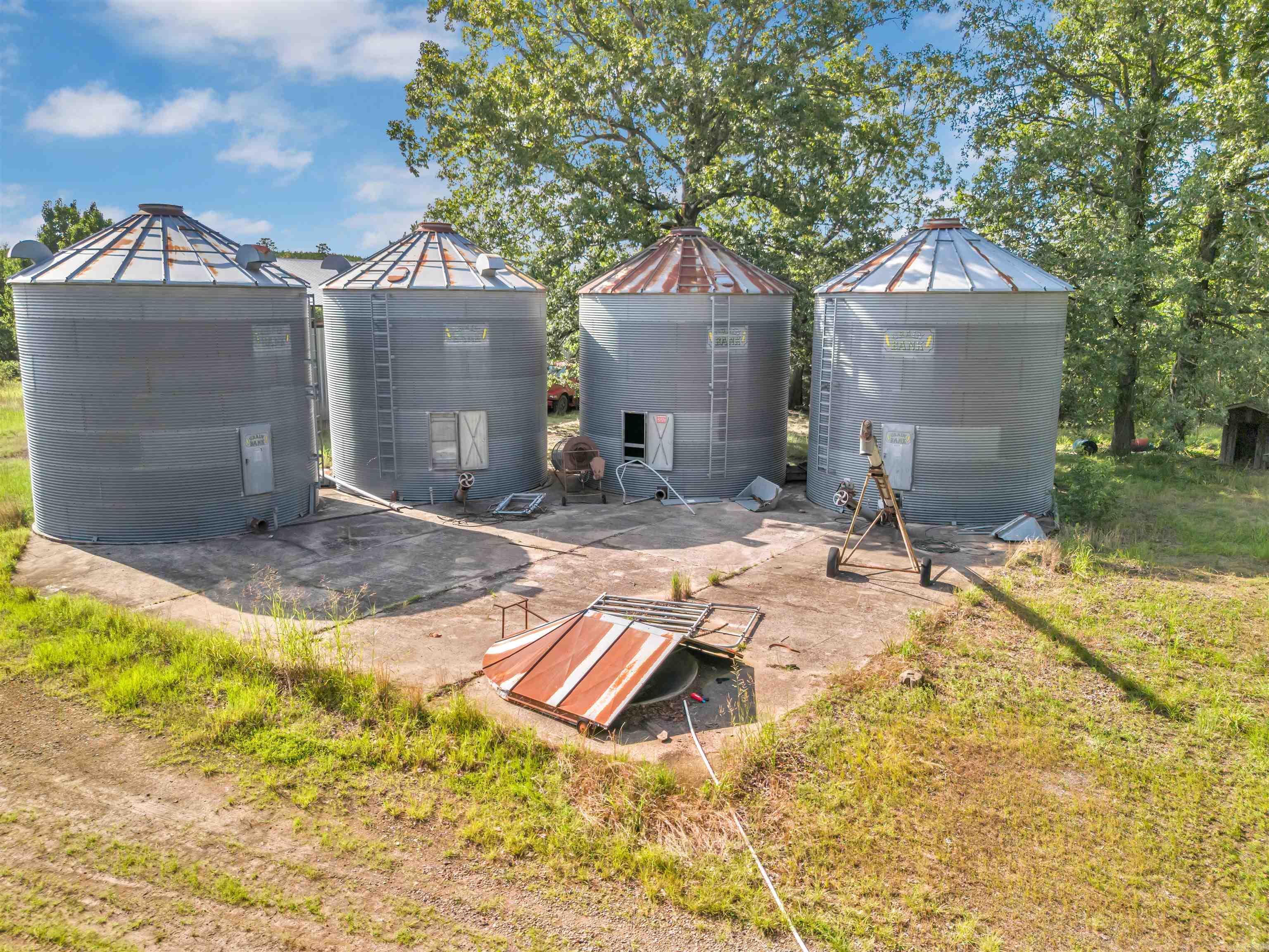 Metes & Bounds - Land