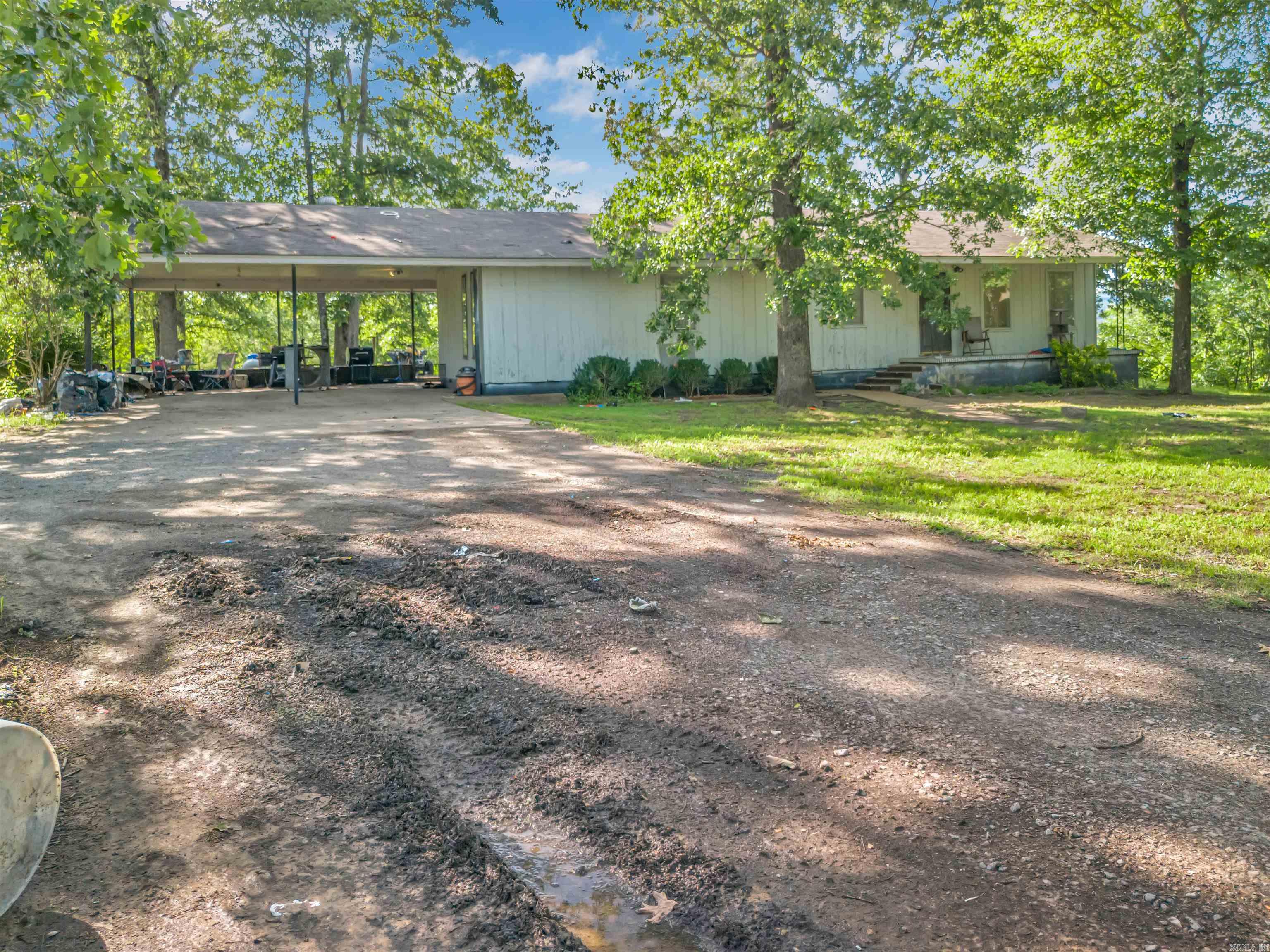 Metes & Bounds - Land