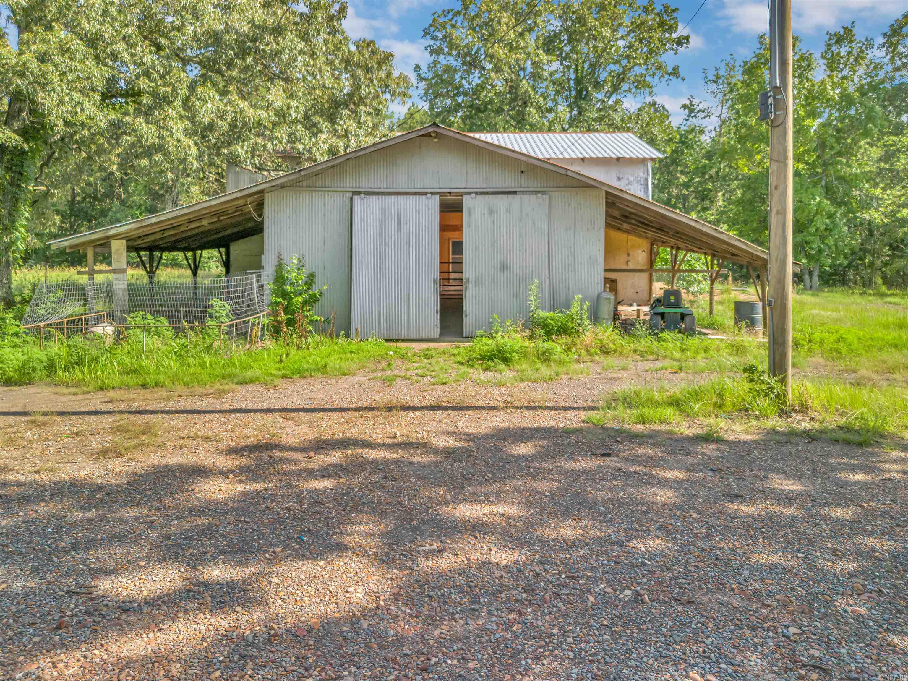 Metes & Bounds - Land