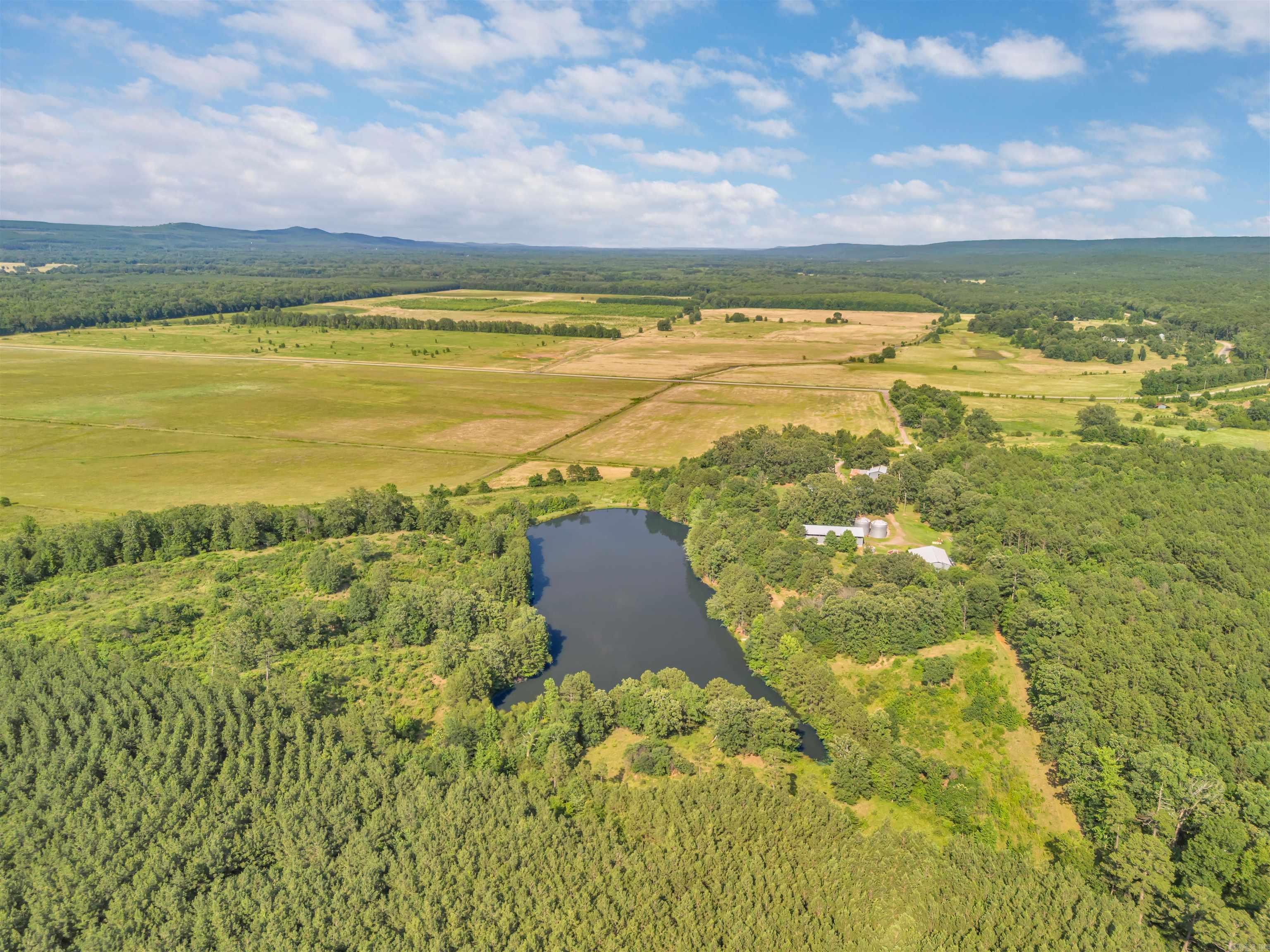 Metes & Bounds - Land