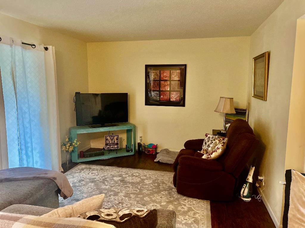 Desoto Courts Townhouse - Residential