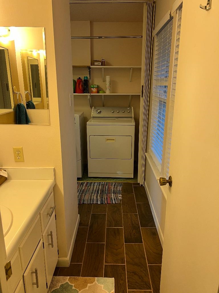 Desoto Courts Townhouse - Residential