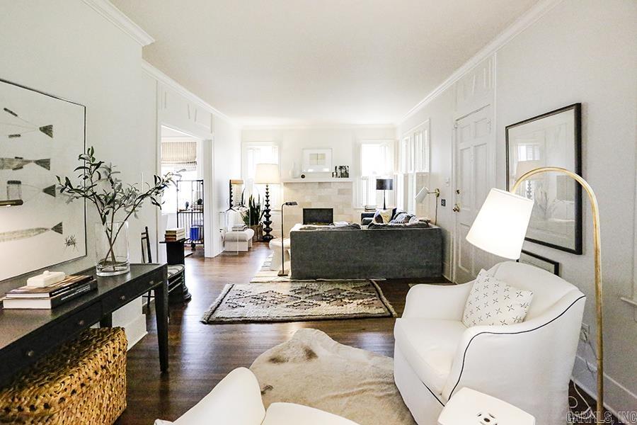 NEWTONS - Residential