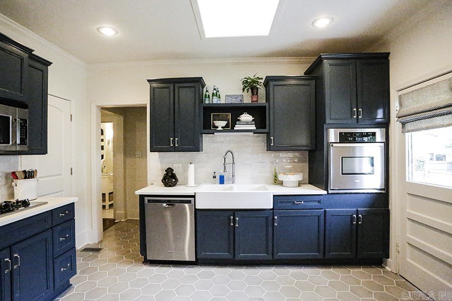 NEWTONS - Residential