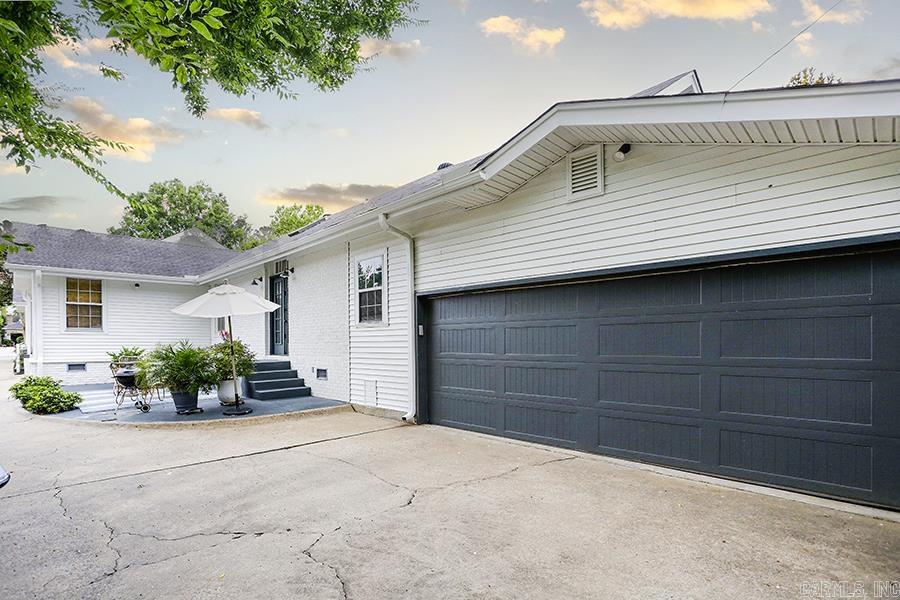 NEWTONS - Residential