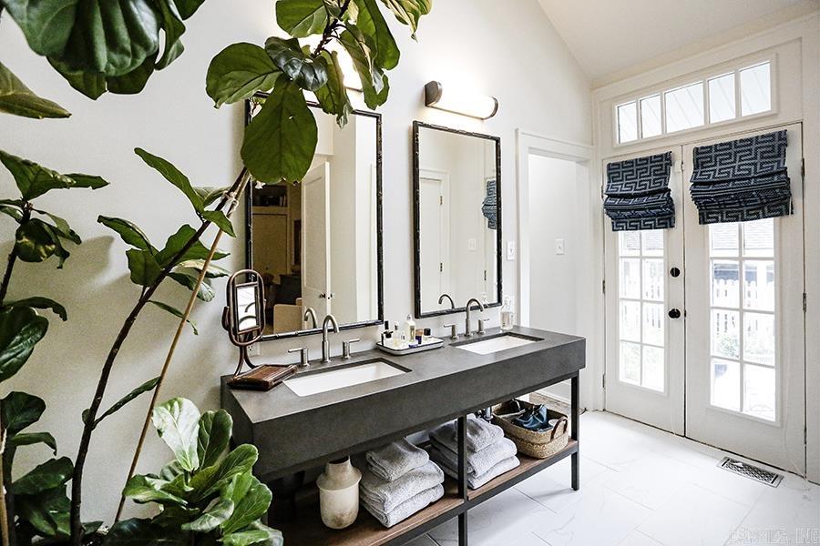 NEWTONS - Residential