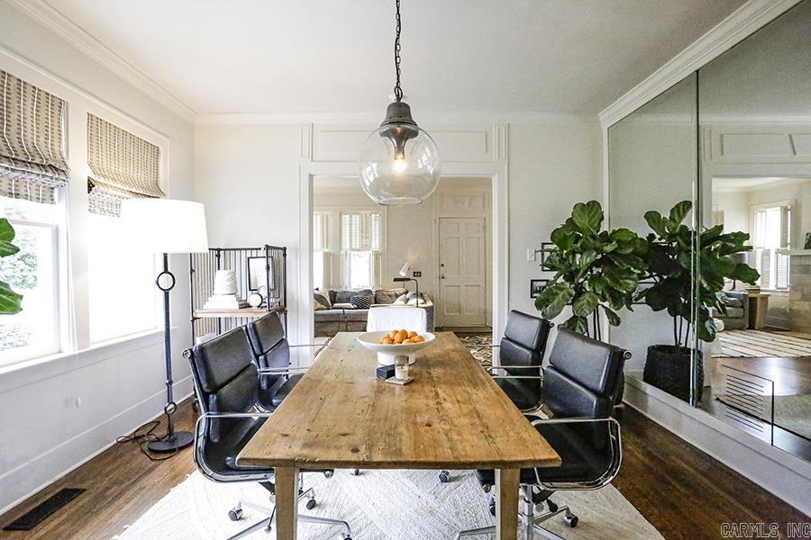 NEWTONS - Residential