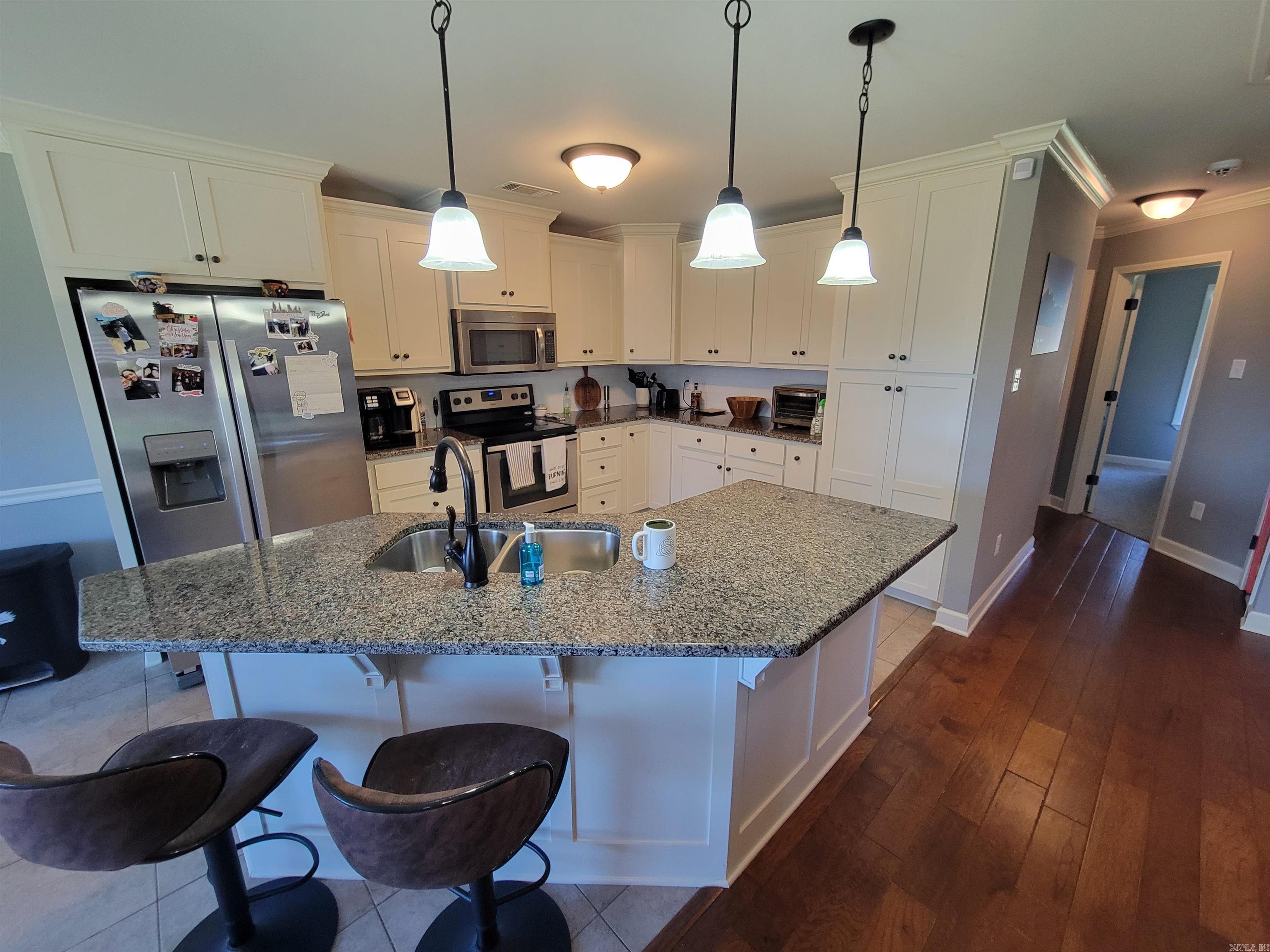 JAXON TERRACE - Residential