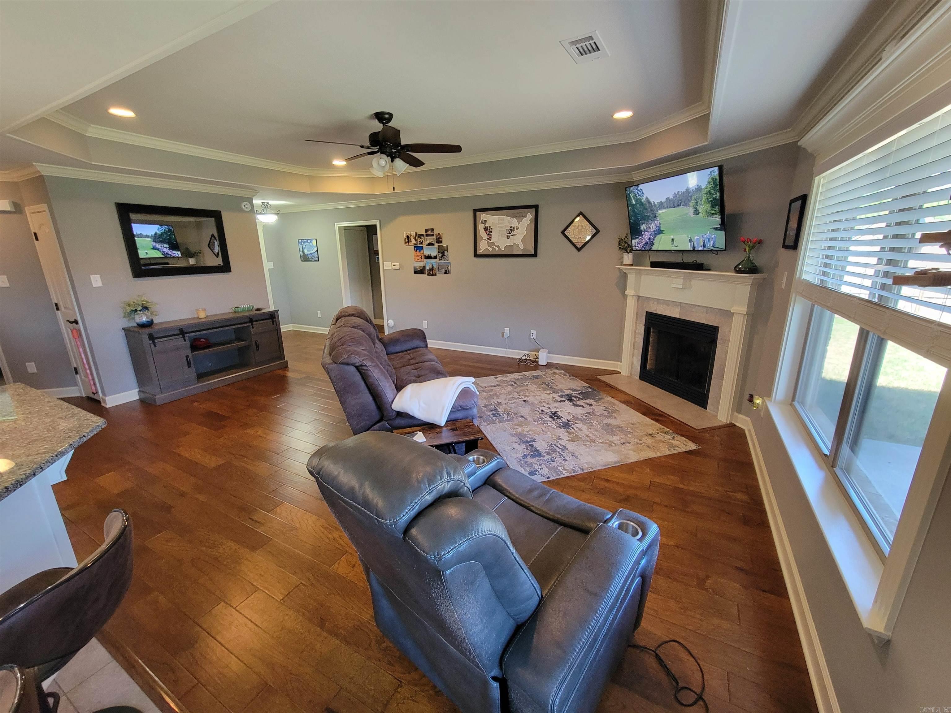 JAXON TERRACE - Residential