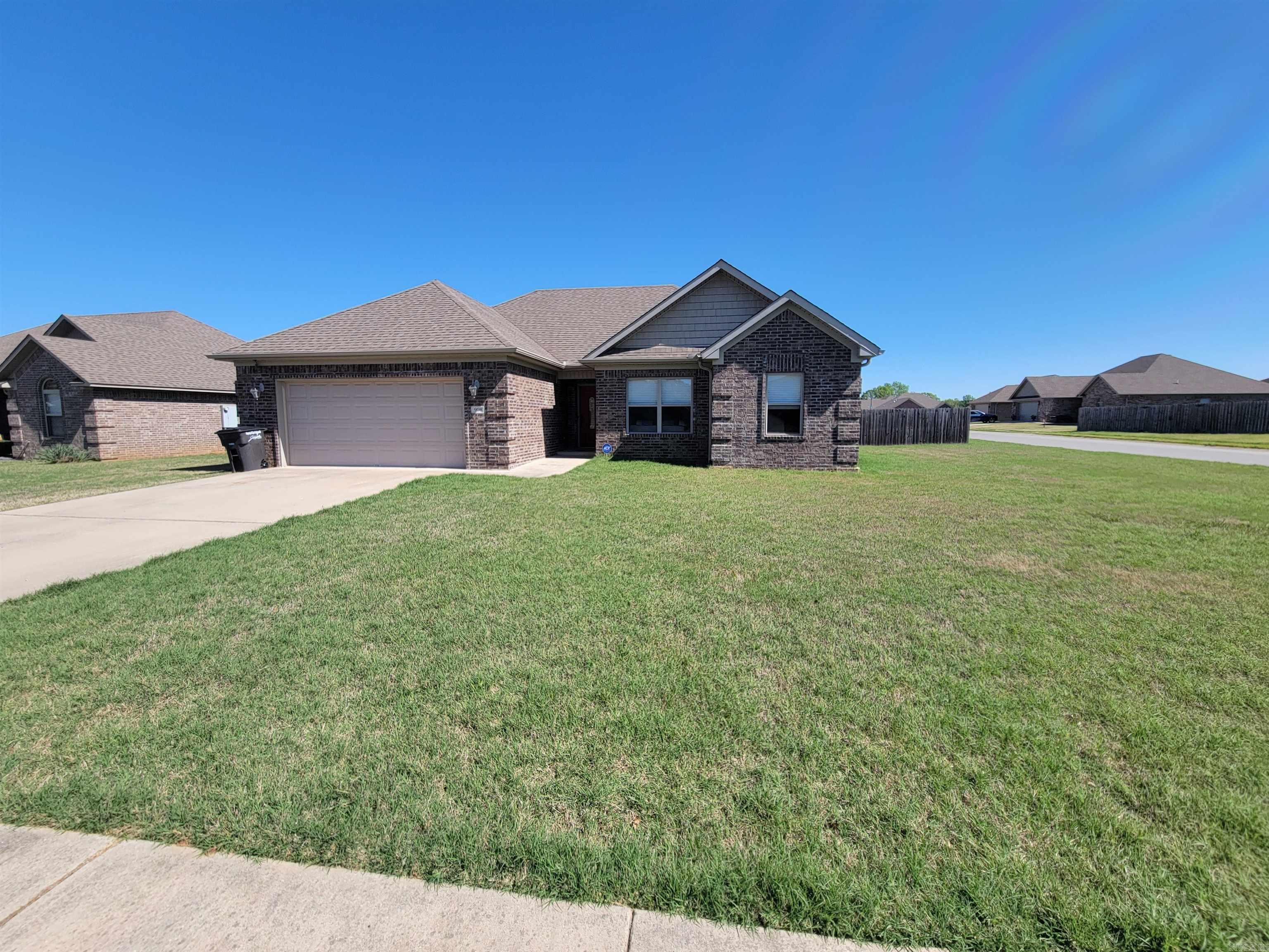 JAXON TERRACE - Residential