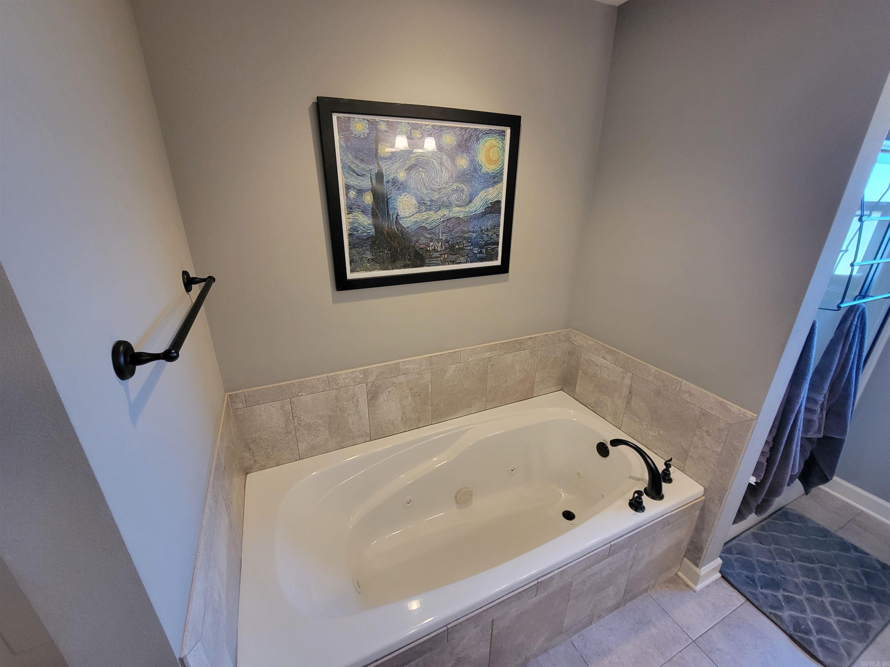 JAXON TERRACE - Residential