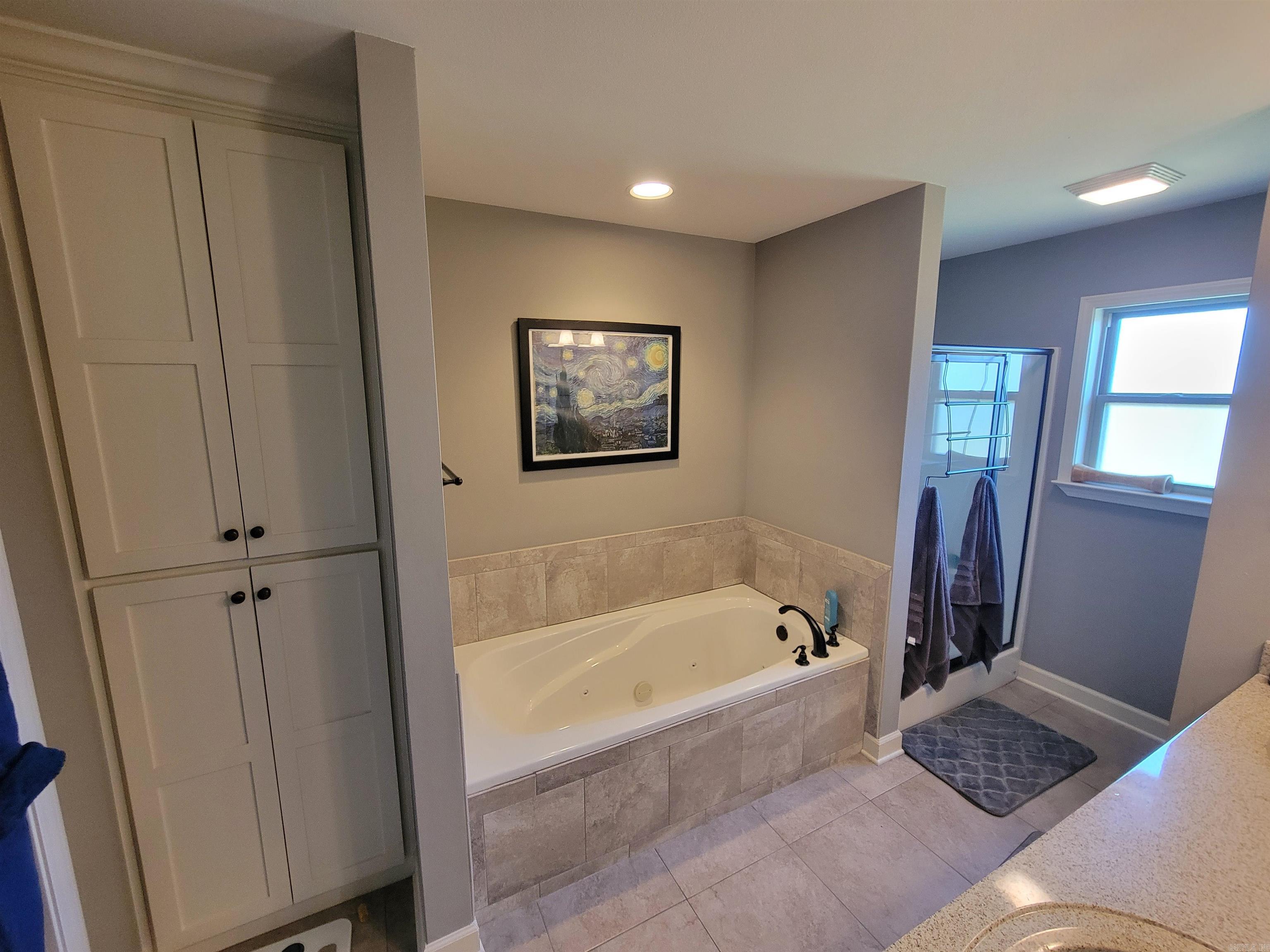 JAXON TERRACE - Residential