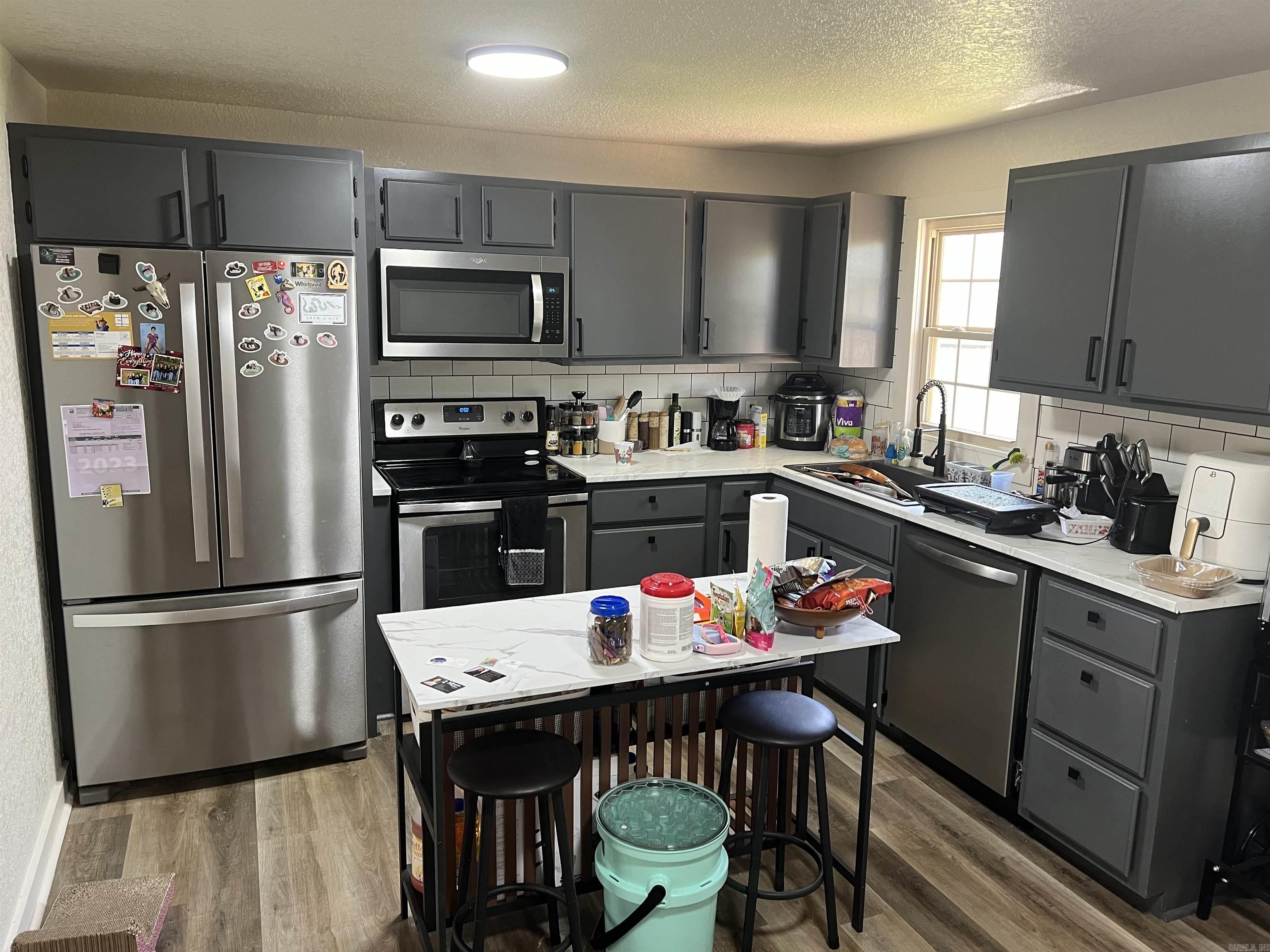 Holloway Replat South Hwy - Residential