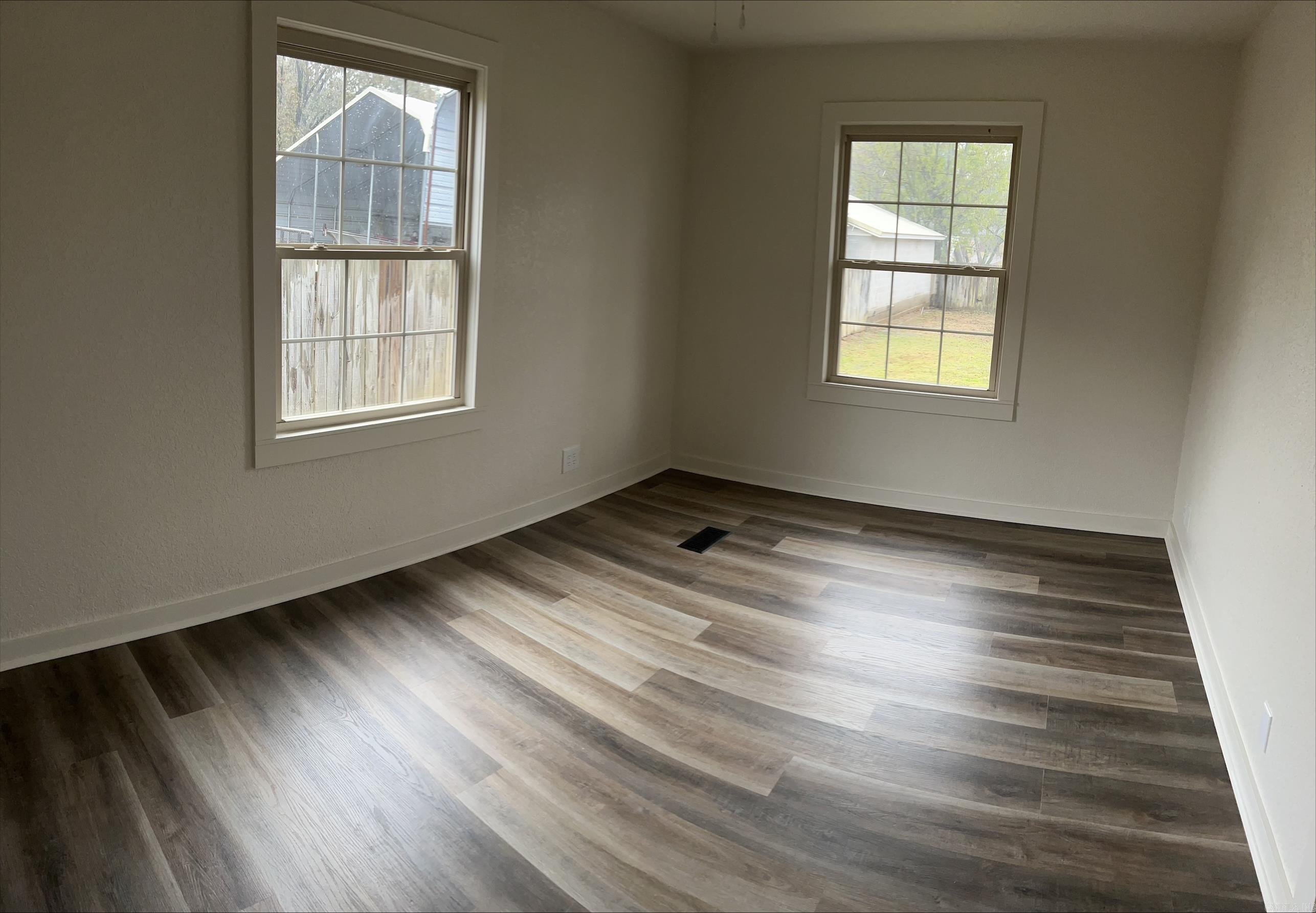 Holloway Replat South Hwy - Residential