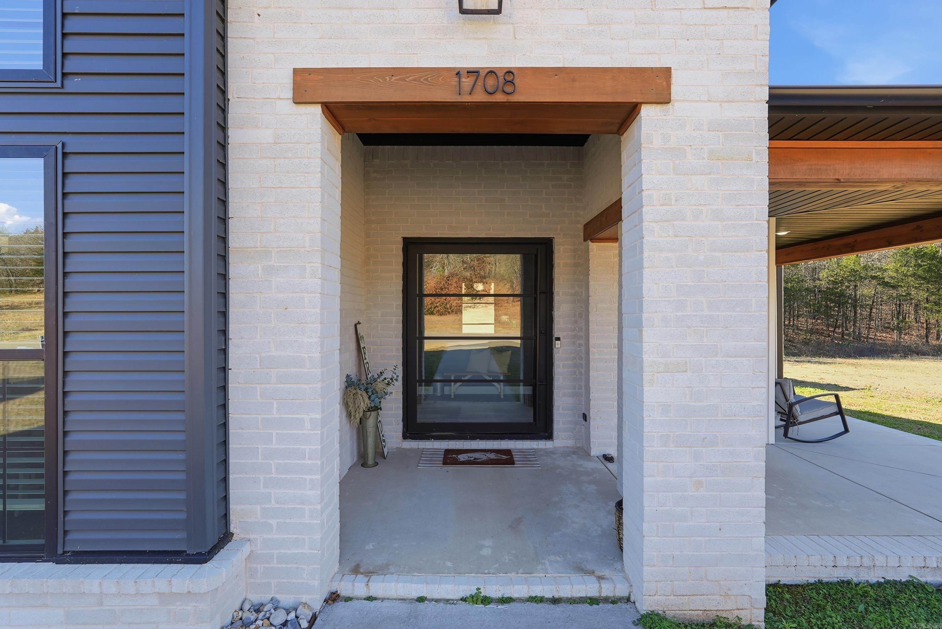 HIDDEN VALLEY - Residential