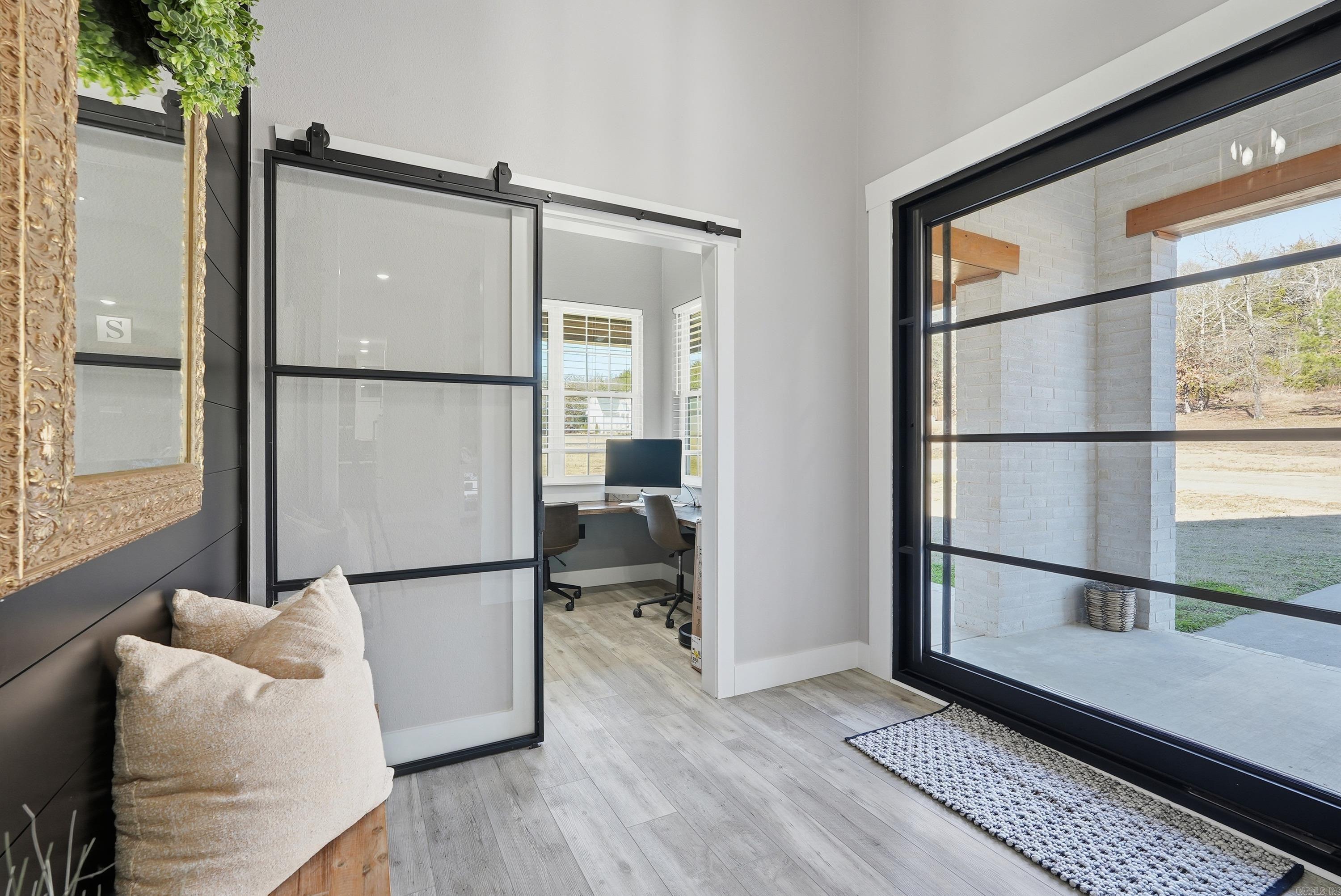 HIDDEN VALLEY - Residential