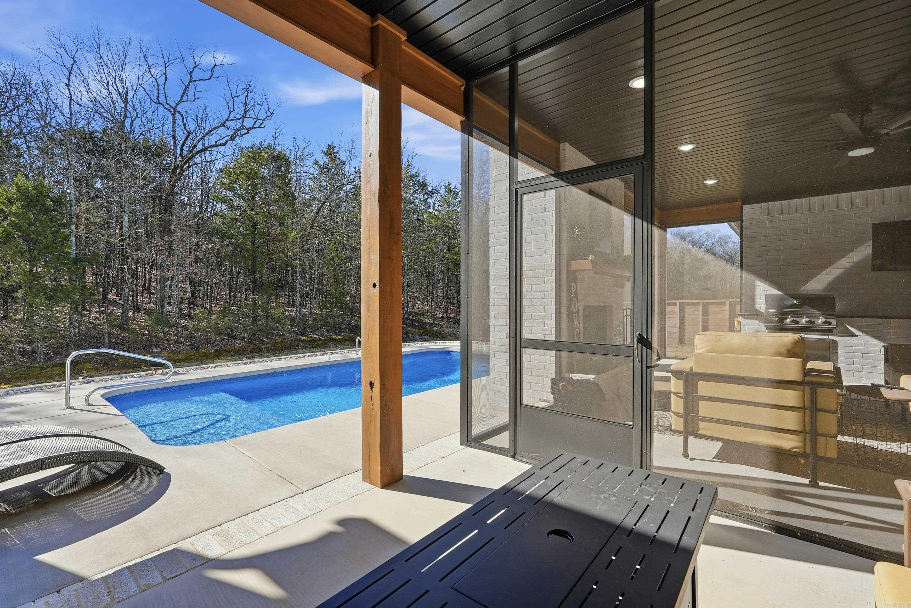 HIDDEN VALLEY - Residential