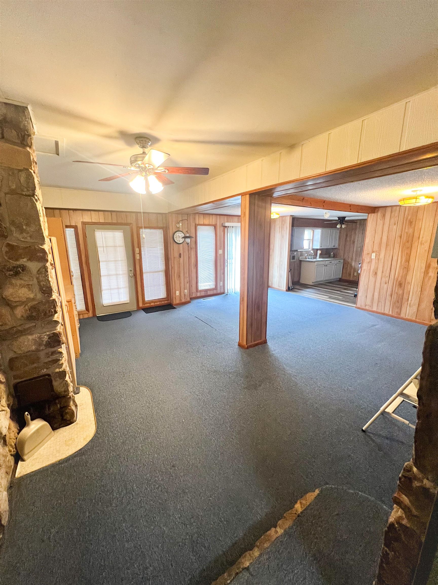 Metes & Bounds - Commercial Sale