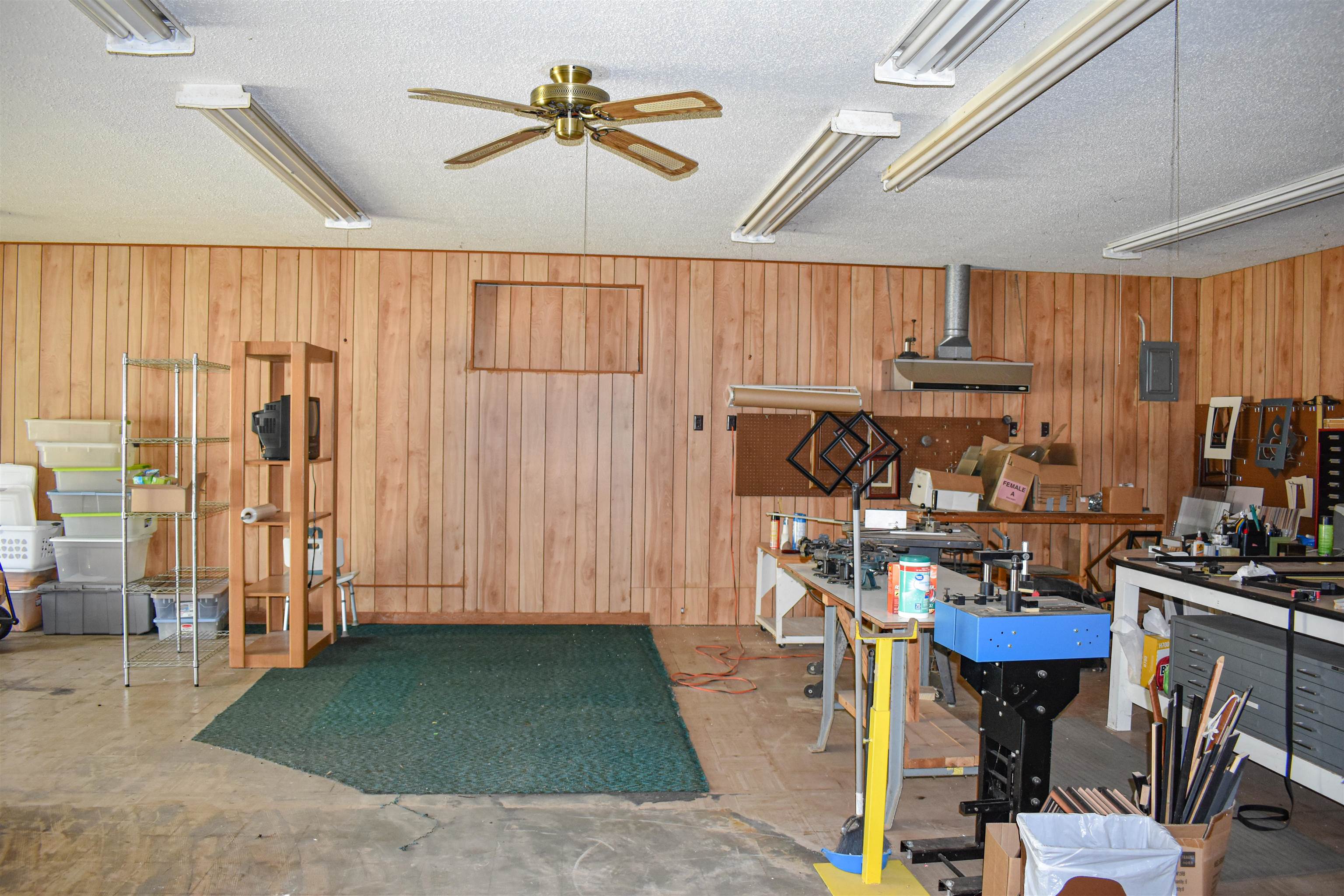 Metes & Bounds - Commercial Sale