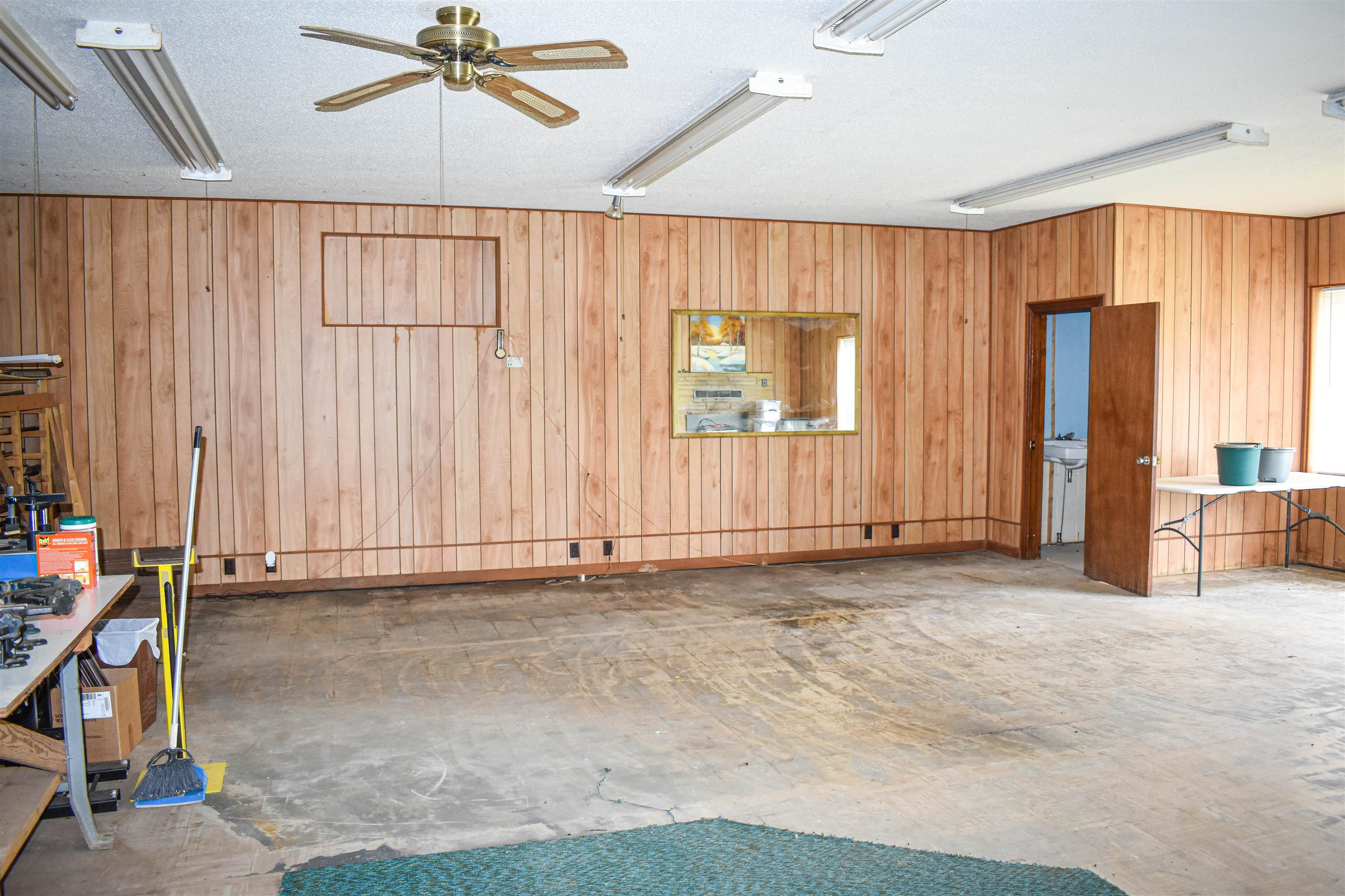 Metes & Bounds - Commercial Sale