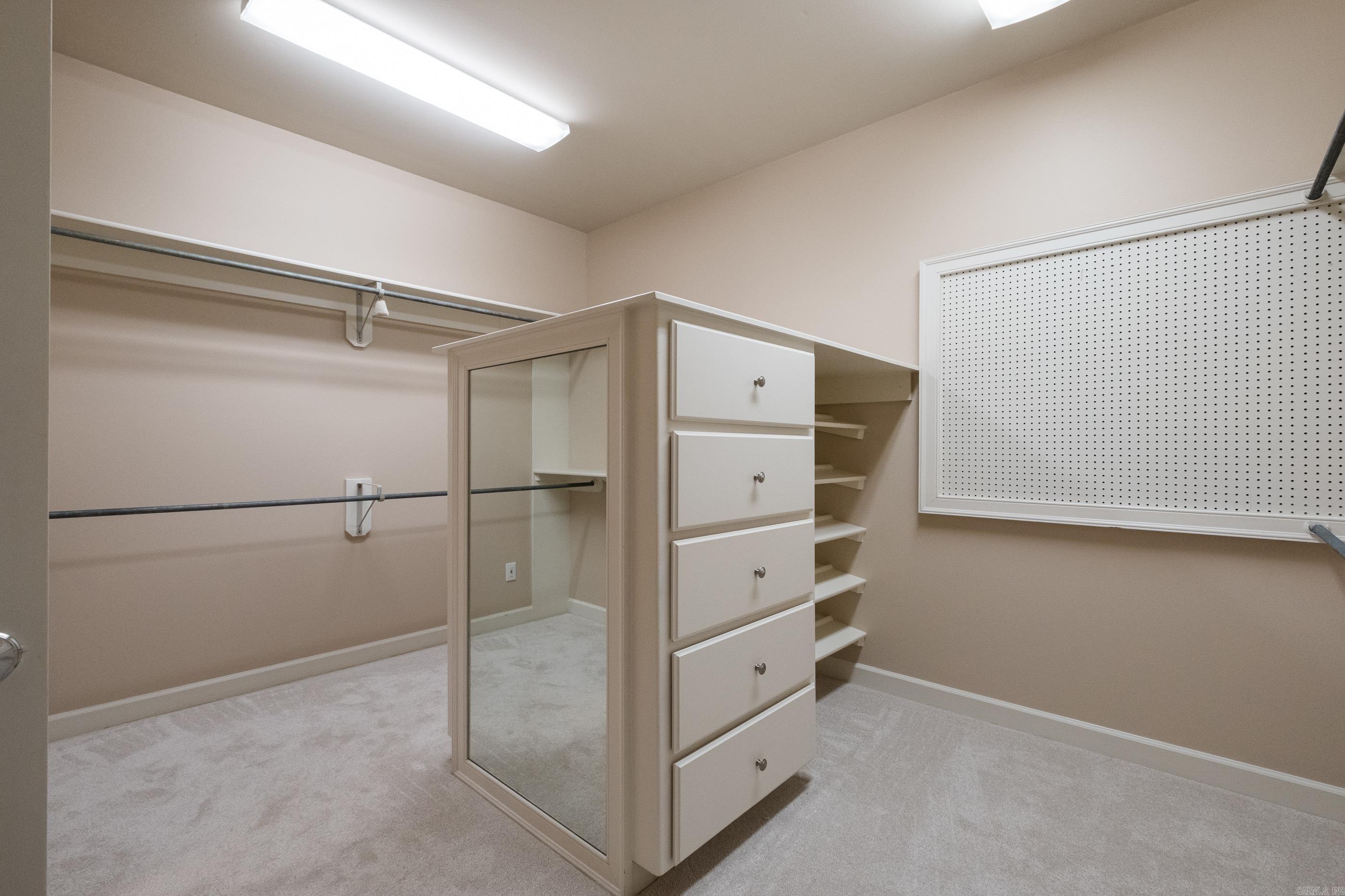 RIDGEFIELD ESTATES - Residential