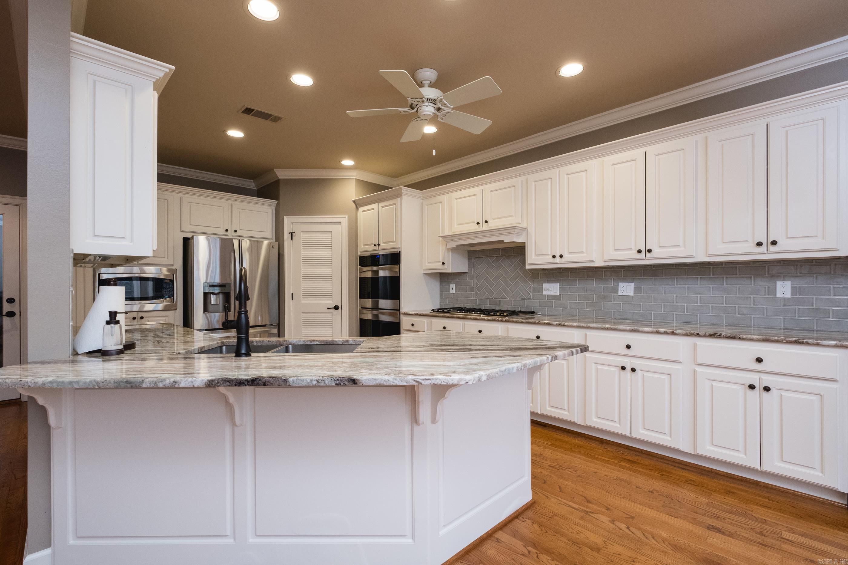 RIDGEFIELD ESTATES - Residential