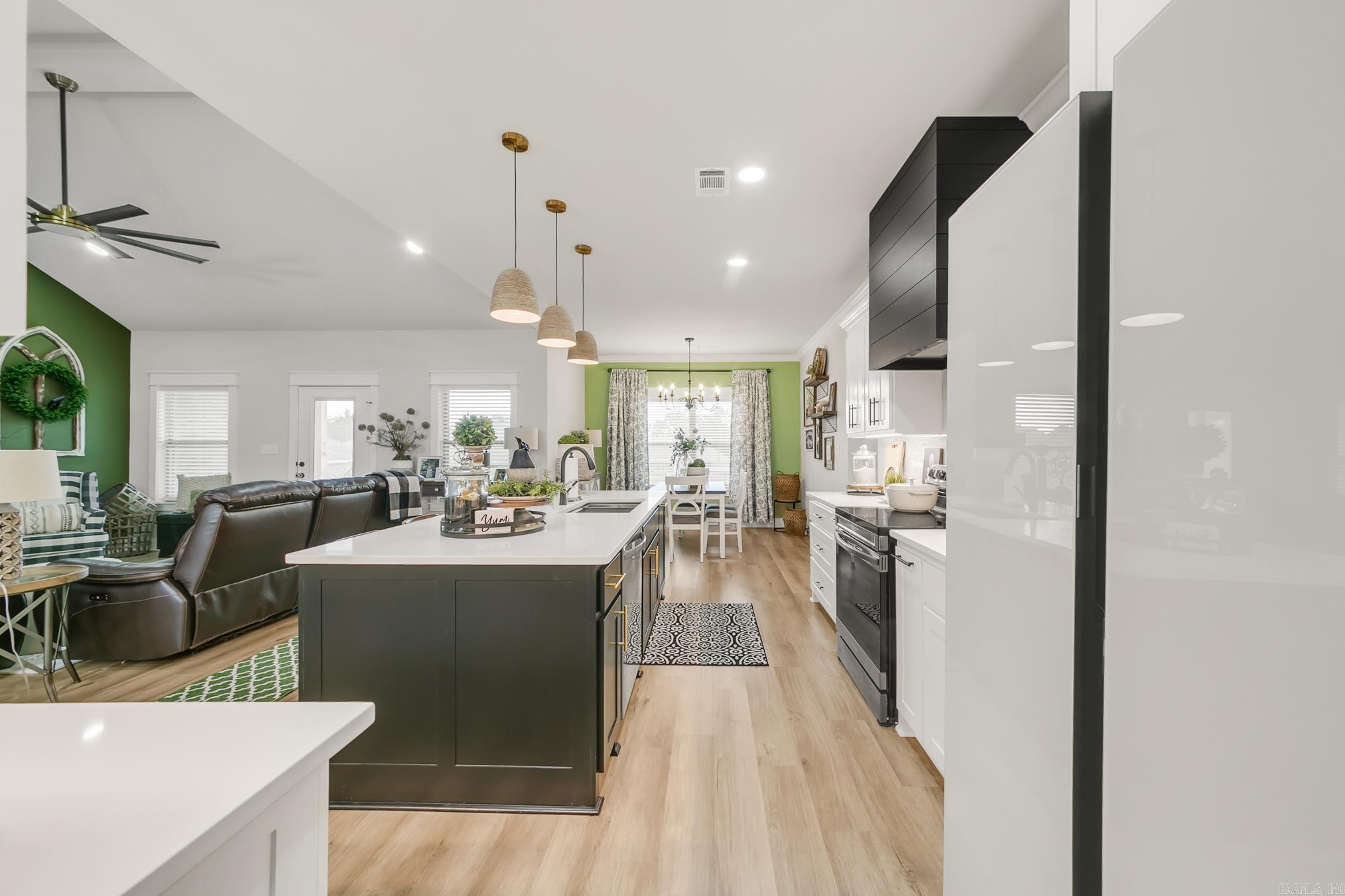 HIDDEN VALLEY ESTATES - Residential