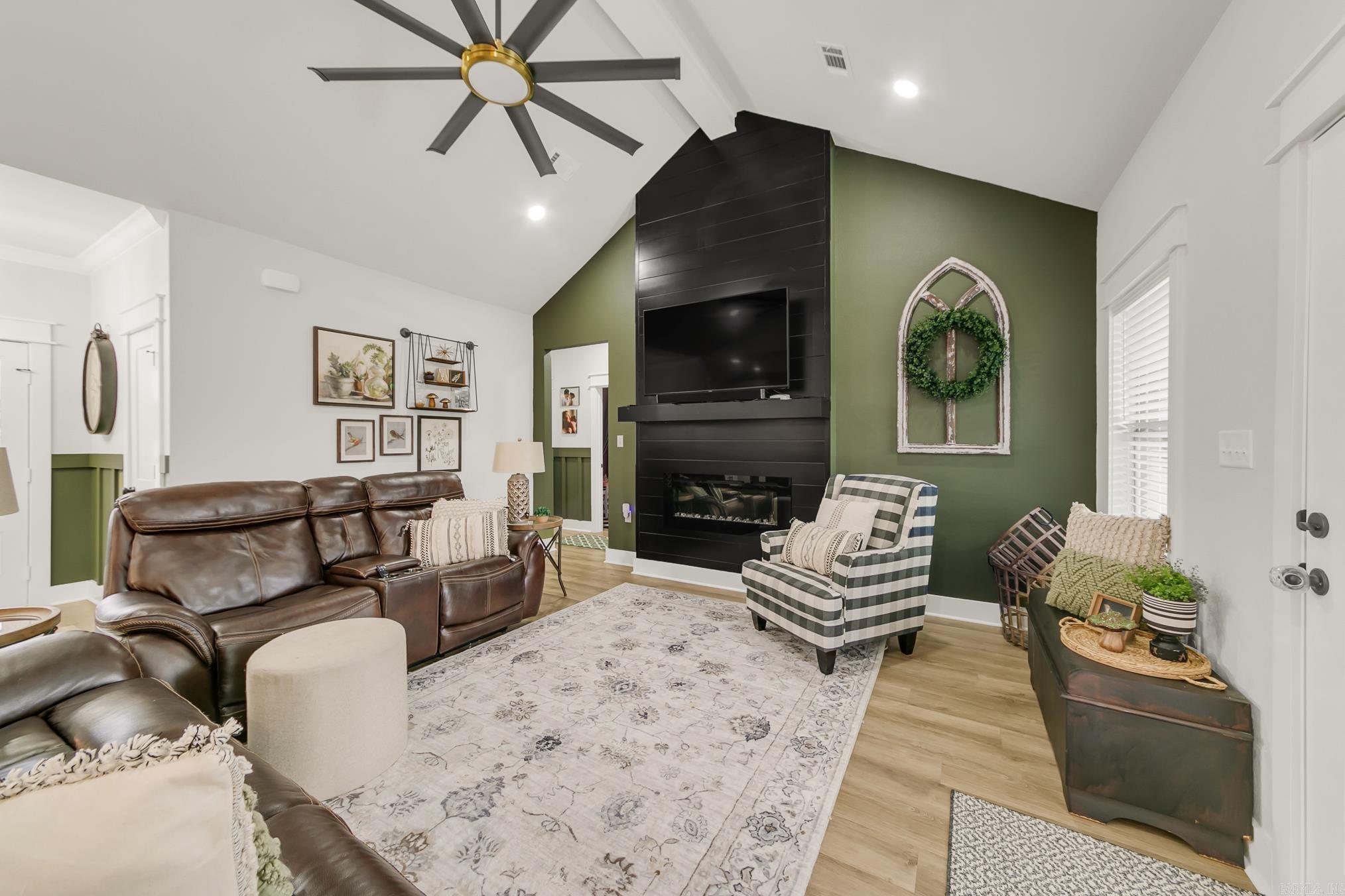 HIDDEN VALLEY ESTATES - Residential