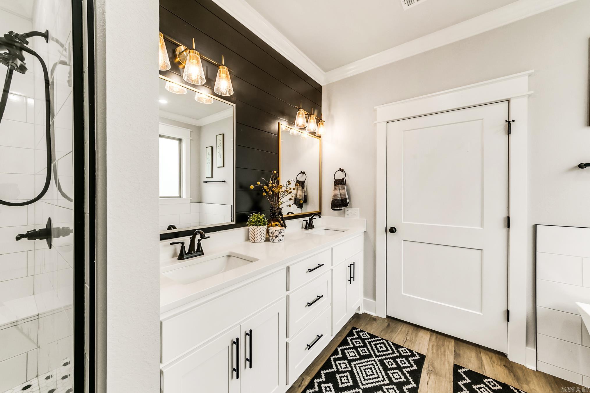 HIDDEN VALLEY ESTATES - Residential