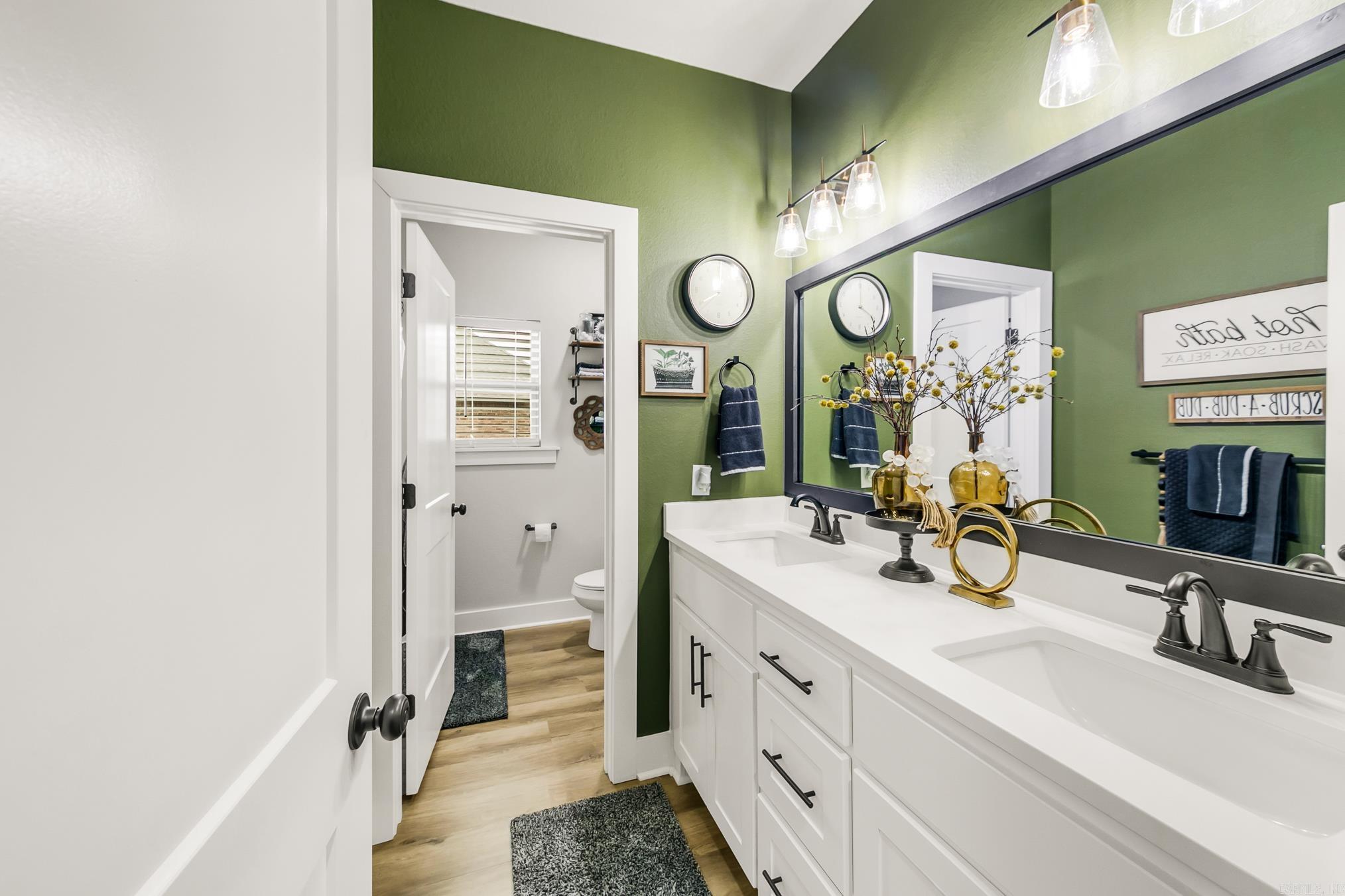 HIDDEN VALLEY ESTATES - Residential