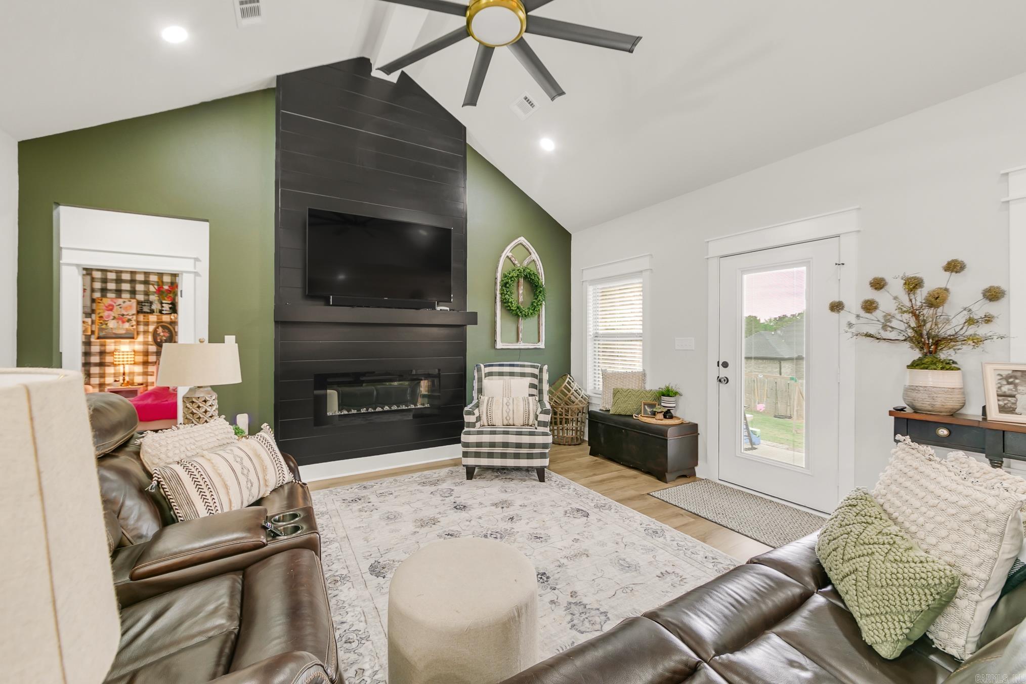 HIDDEN VALLEY ESTATES - Residential