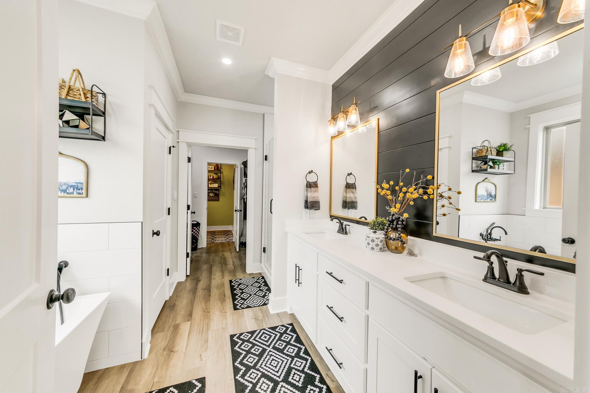 HIDDEN VALLEY ESTATES - Residential