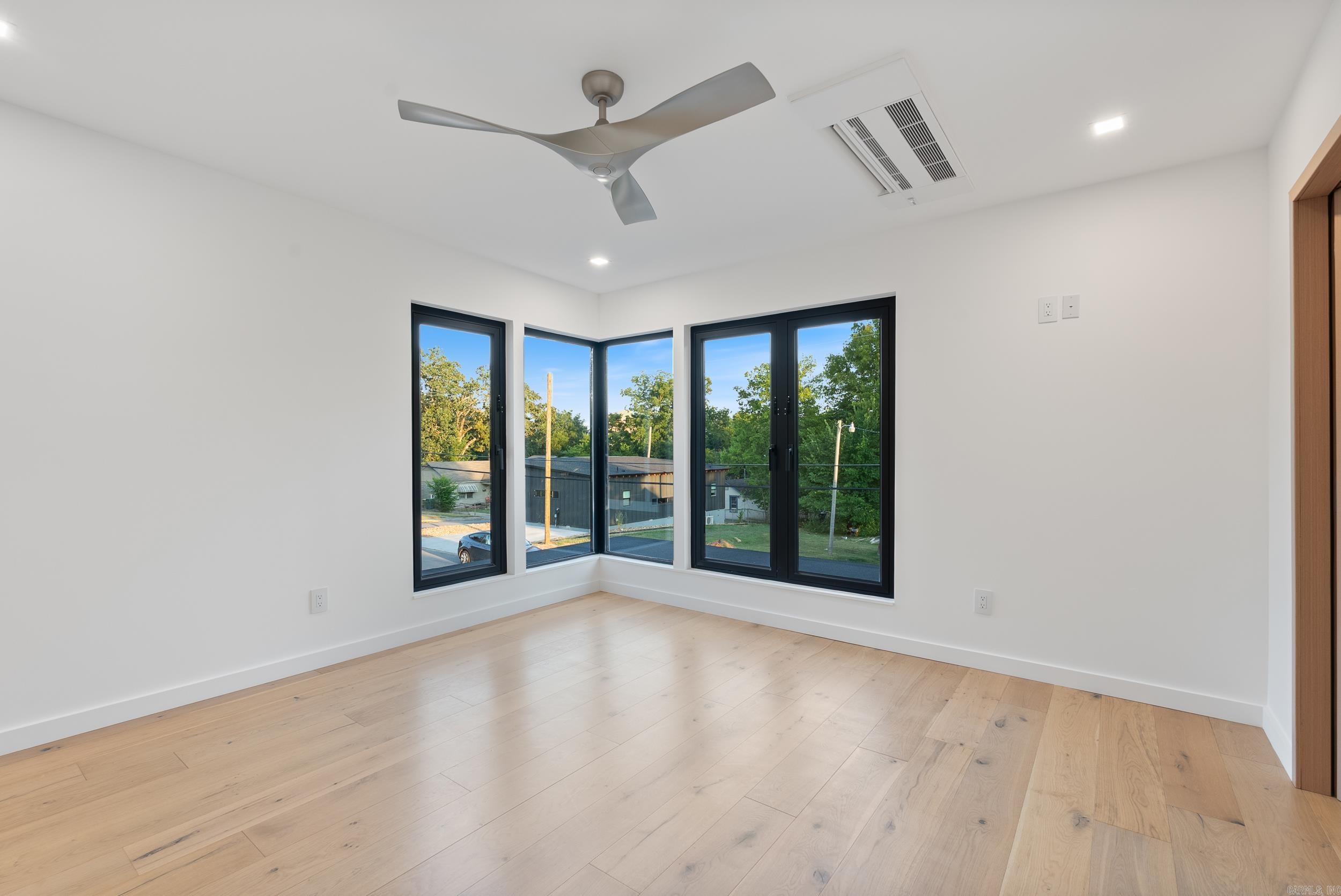 Lincoln & Zimmerman - Residential